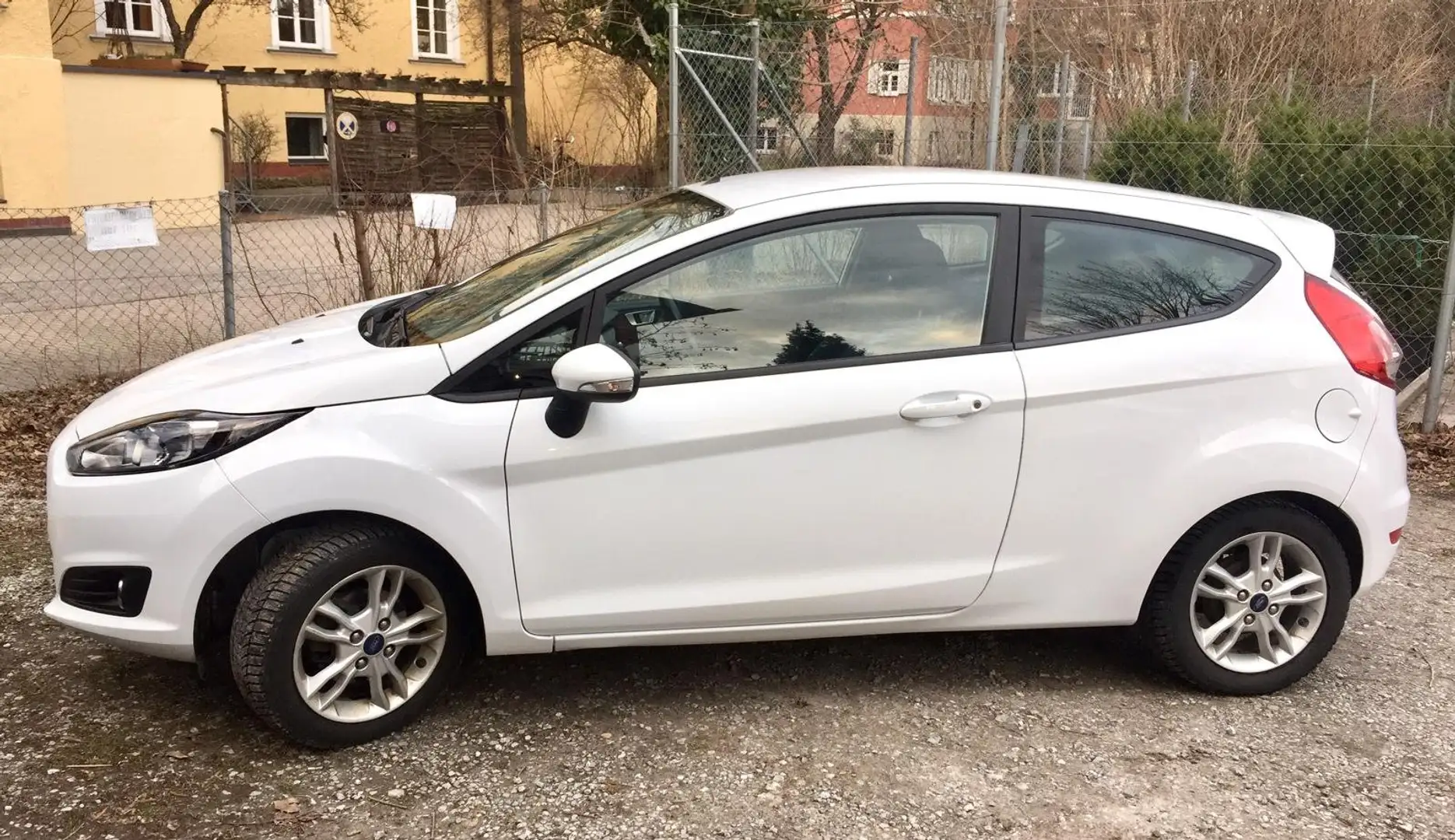 Ford Fiesta Fiesta 1.0 SYNC Edition Grün - 1