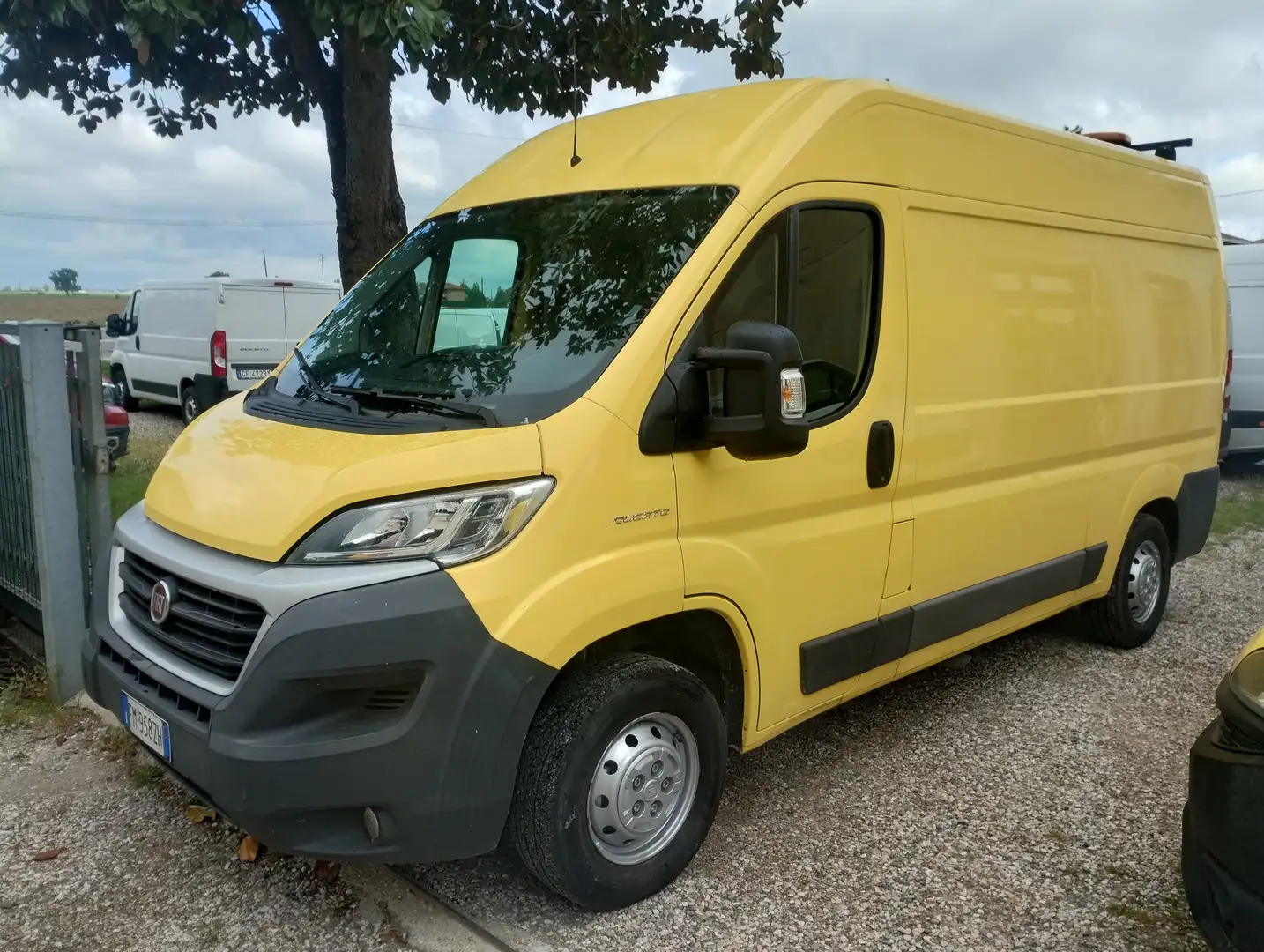 Fiat Ducato 35 2.3 MJT 130CV PM-TM Furgone Geel - 2