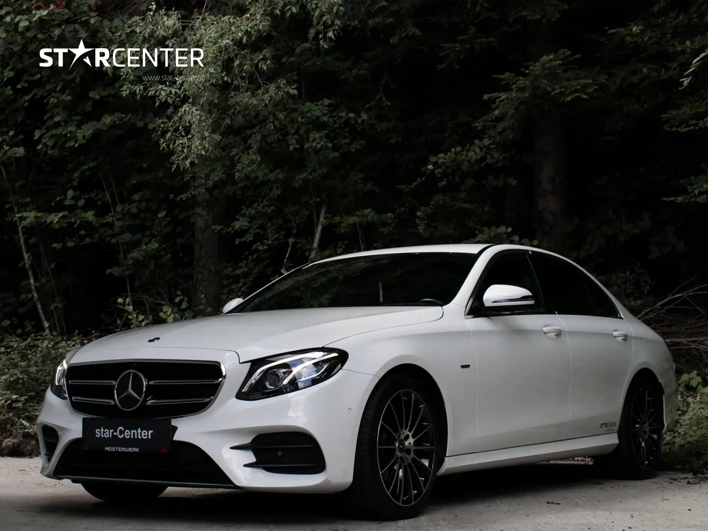 Mercedes-Benz E 220 d AMG Line *mit KW-Gewindefahrwerk* Wit - 1