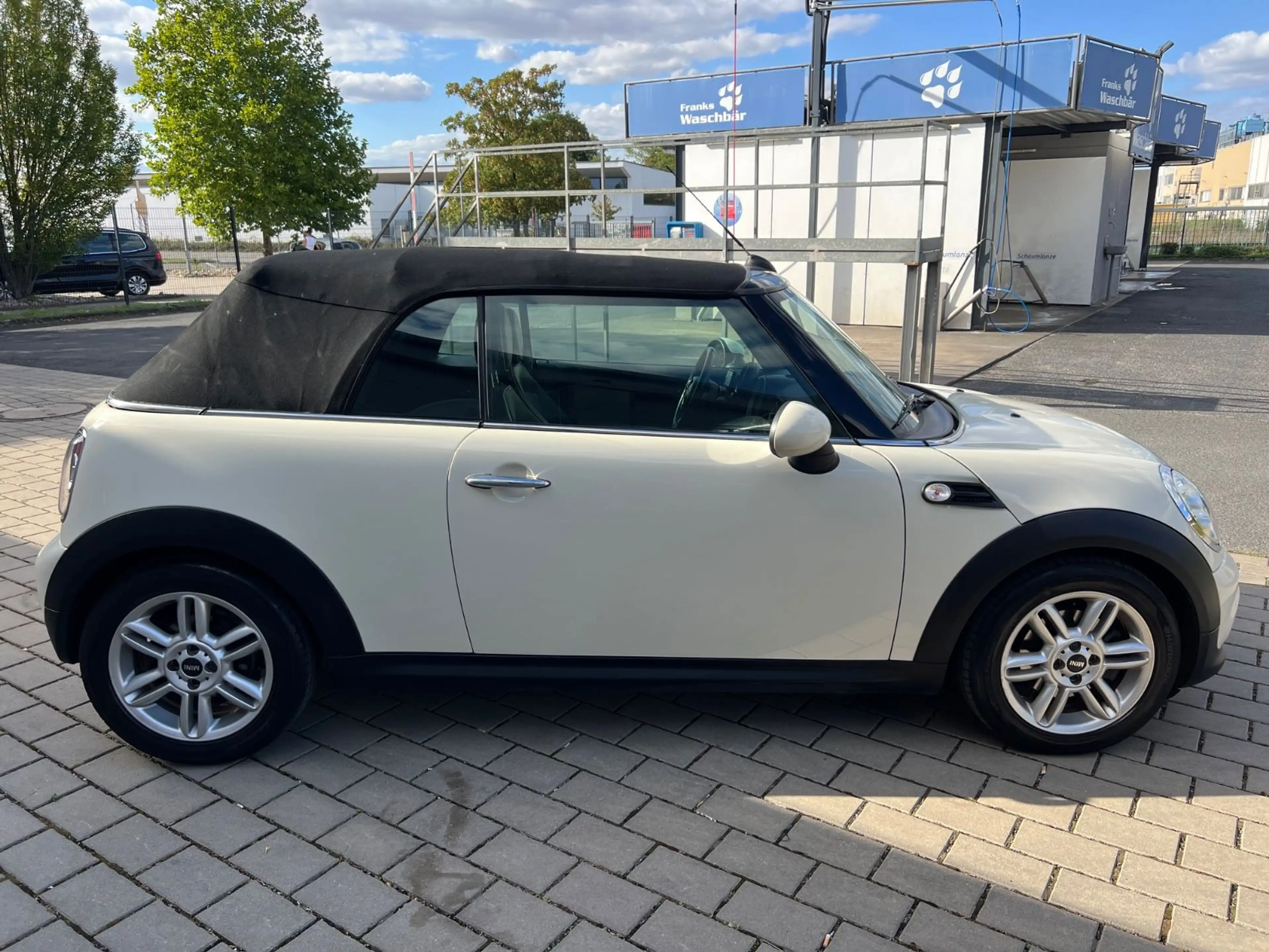 MINI Cooper Cabrio Chili Leder NAVI Xenon PDC SH — photo 14