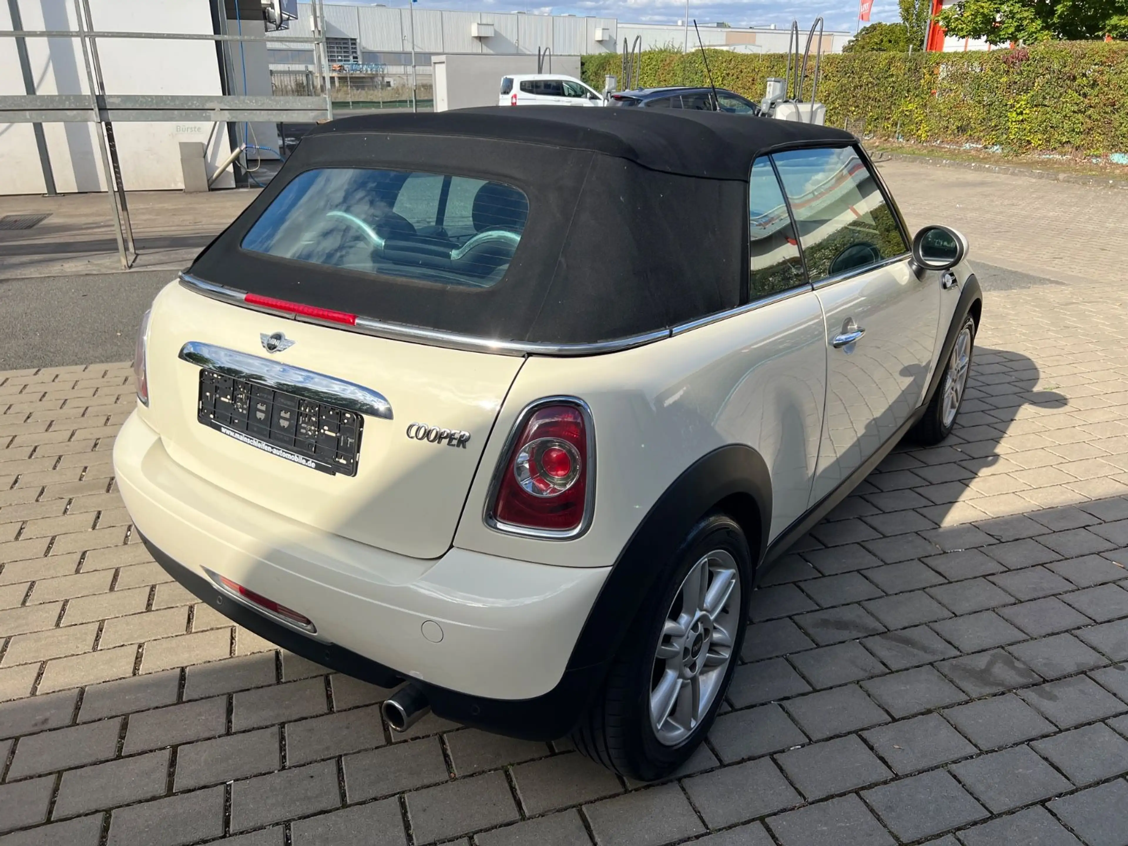 MINI Cooper Cabrio Chili Leder NAVI Xenon PDC SH — photo 13