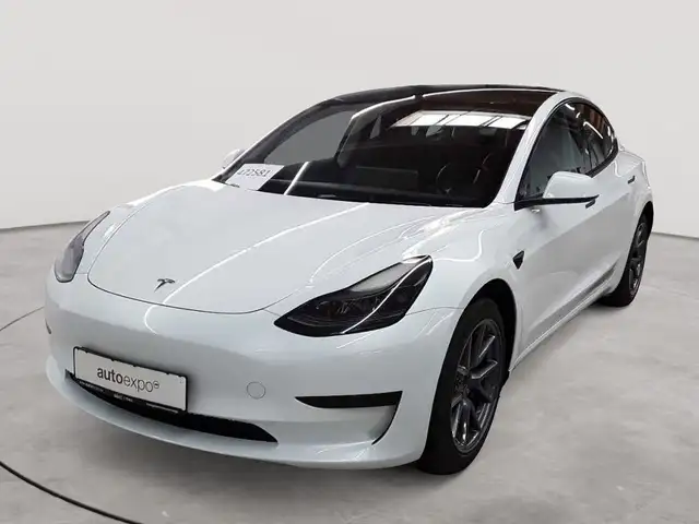 Tesla Model 3 view 2