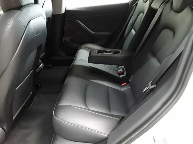 Tesla Model 3 view 13