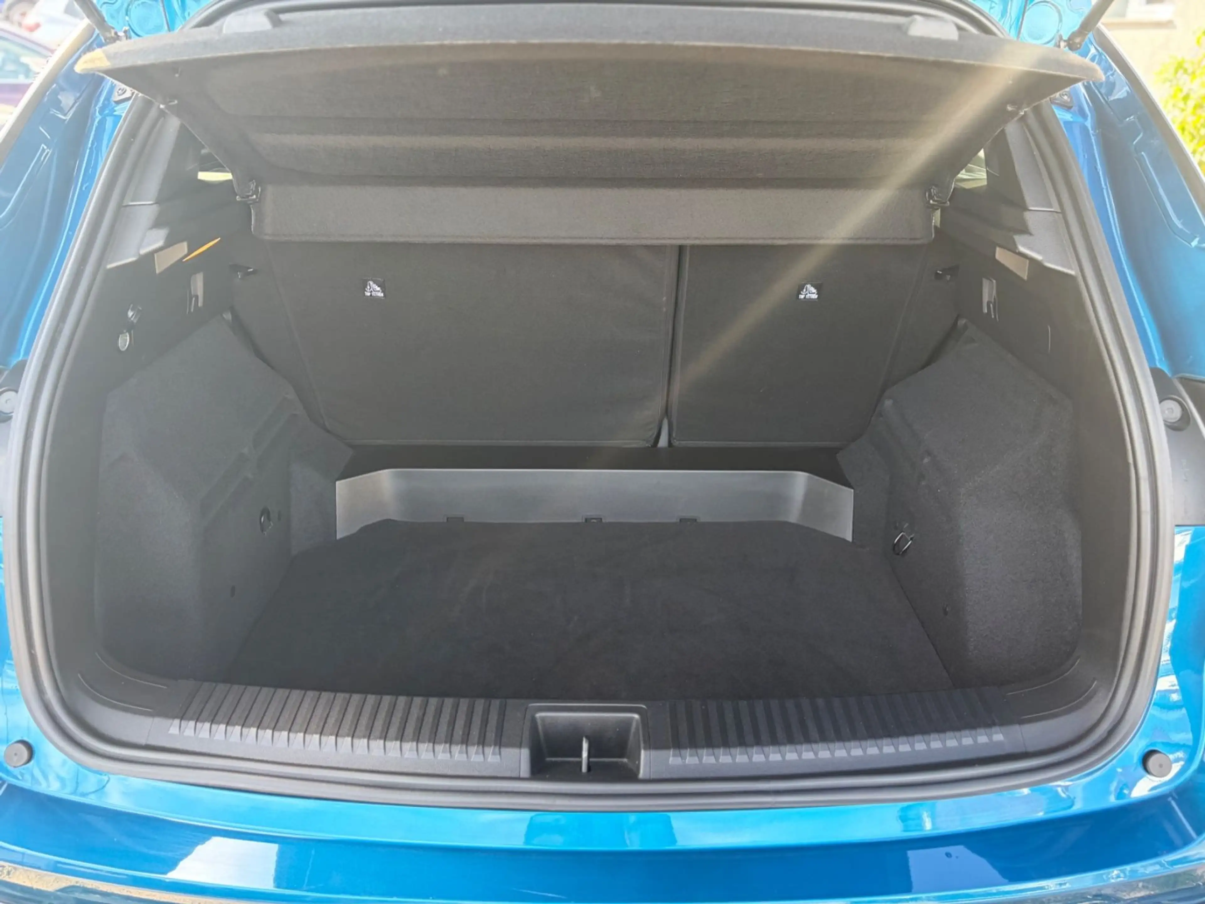 Renault Espace VI Techno E-Tech Hybrid — photo 9