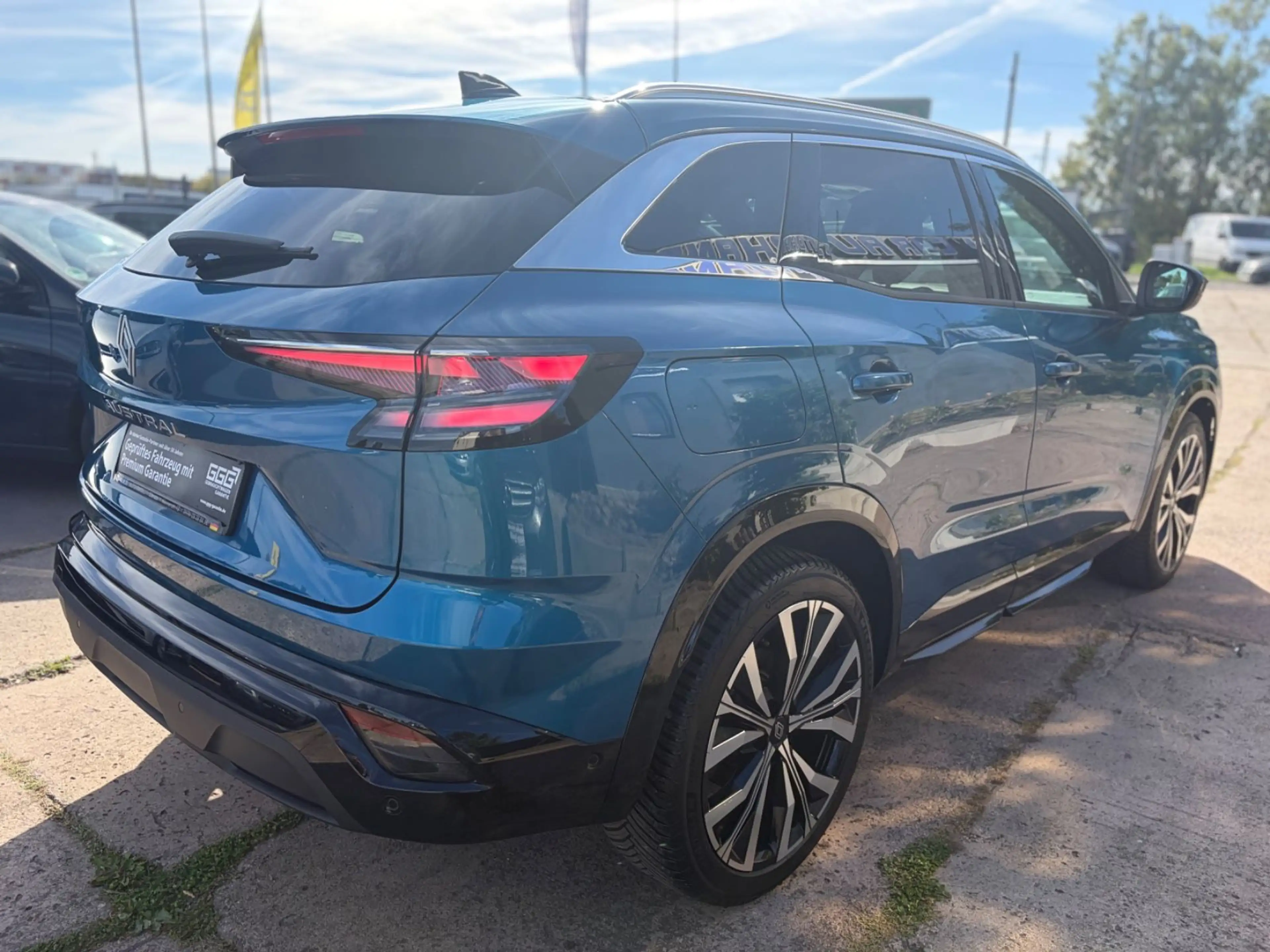 Renault Espace VI Techno E-Tech Hybrid — photo 6