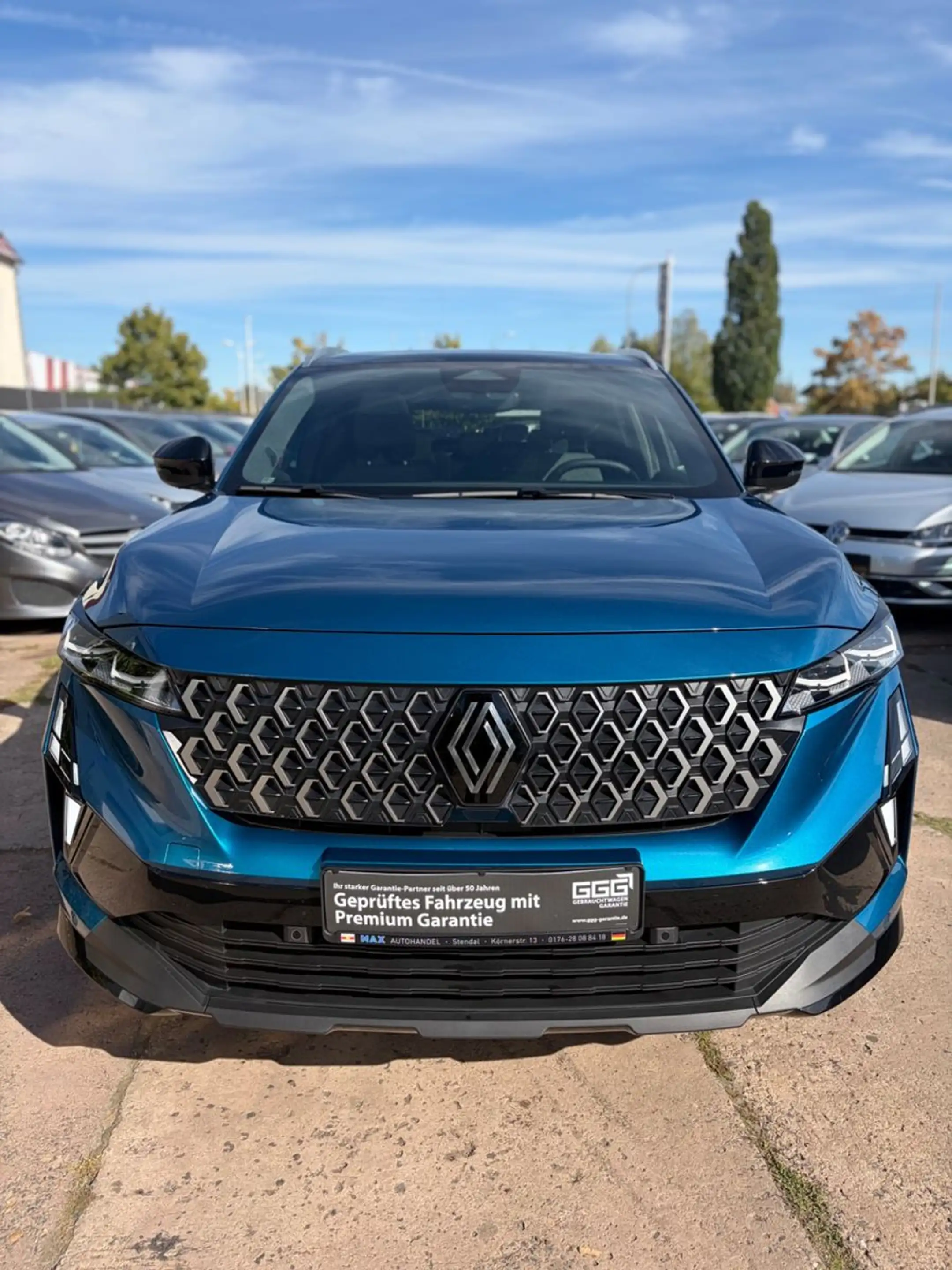 Renault Espace VI Techno E-Tech Hybrid — photo 2