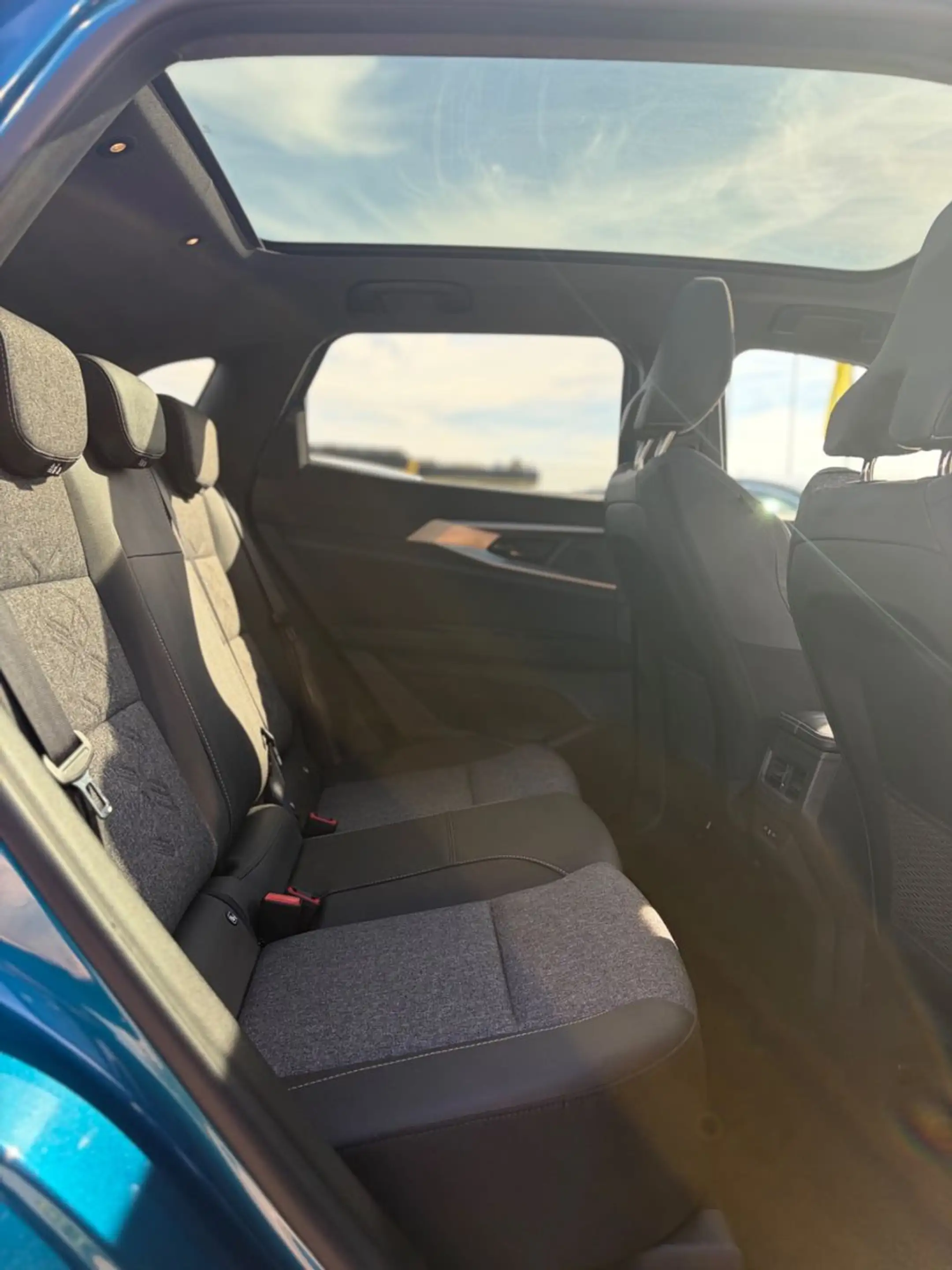 Renault Espace VI Techno E-Tech Hybrid — photo 10