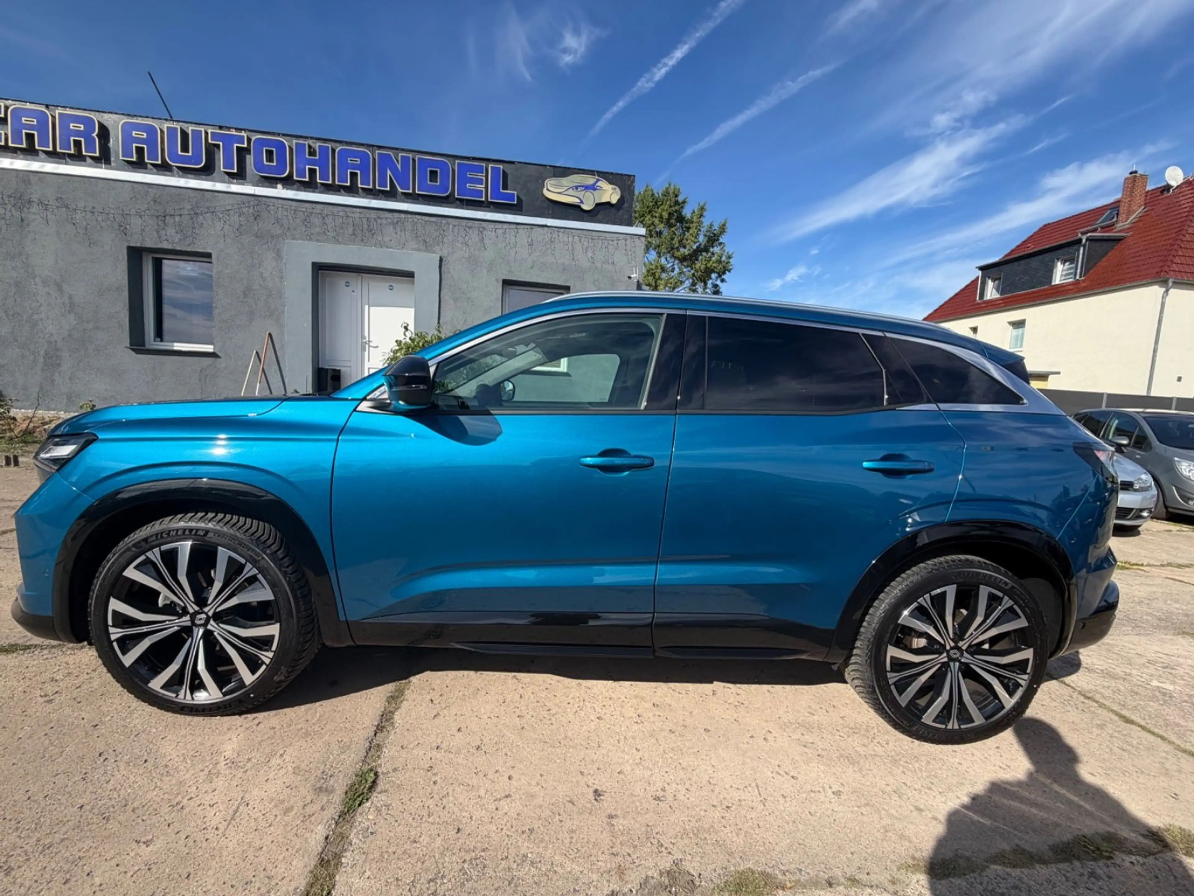 Renault Espace VI Techno E-Tech Hybrid — photo 5