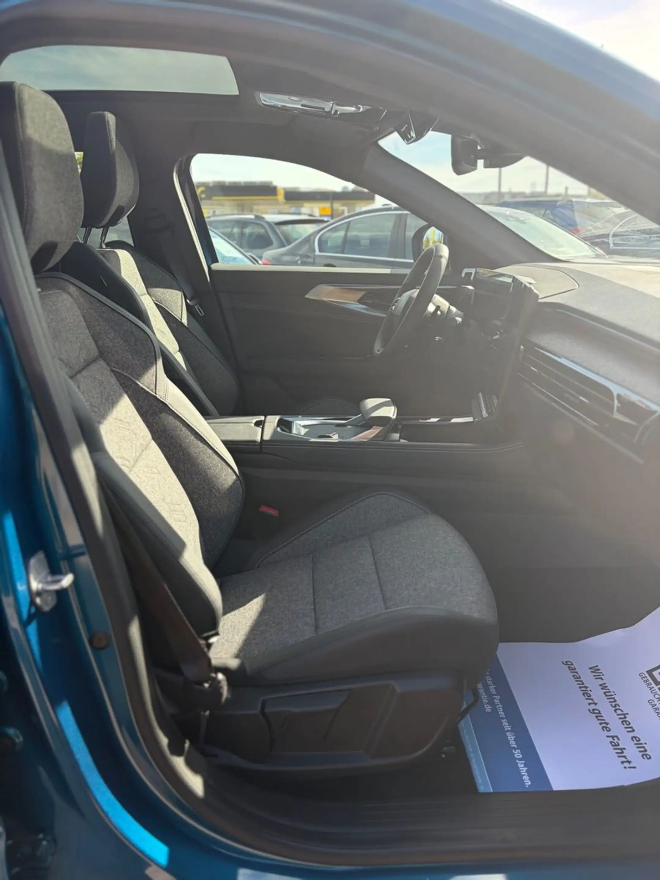 Renault Espace VI Techno E-Tech Hybrid — photo 12