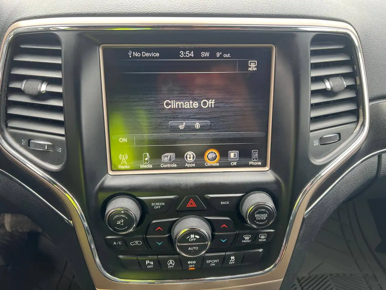 Jeep Grand Cherokee снимка Jeep Grand Cherokee