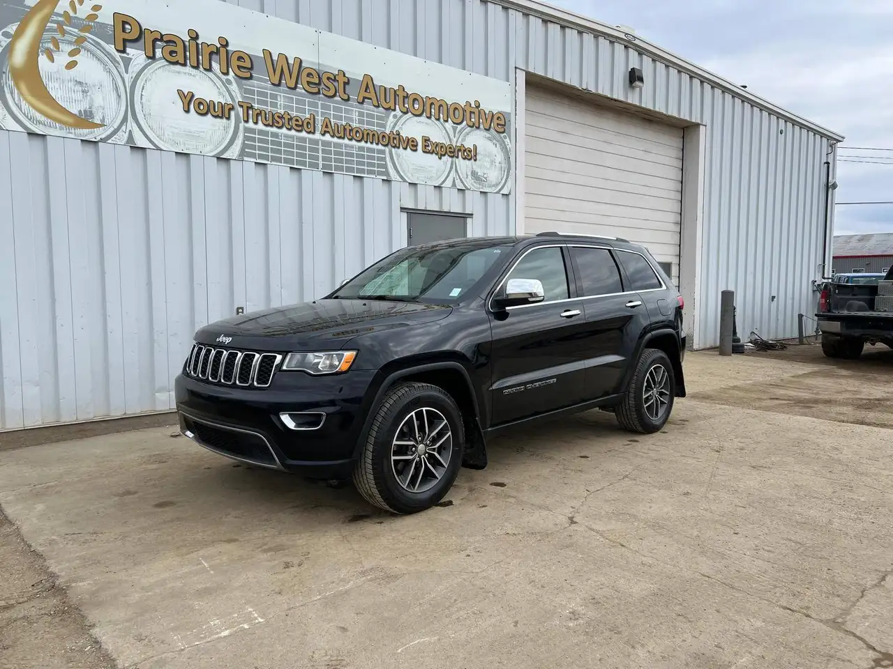 Jeep Grand Cherokee снимка Jeep Grand Cherokee