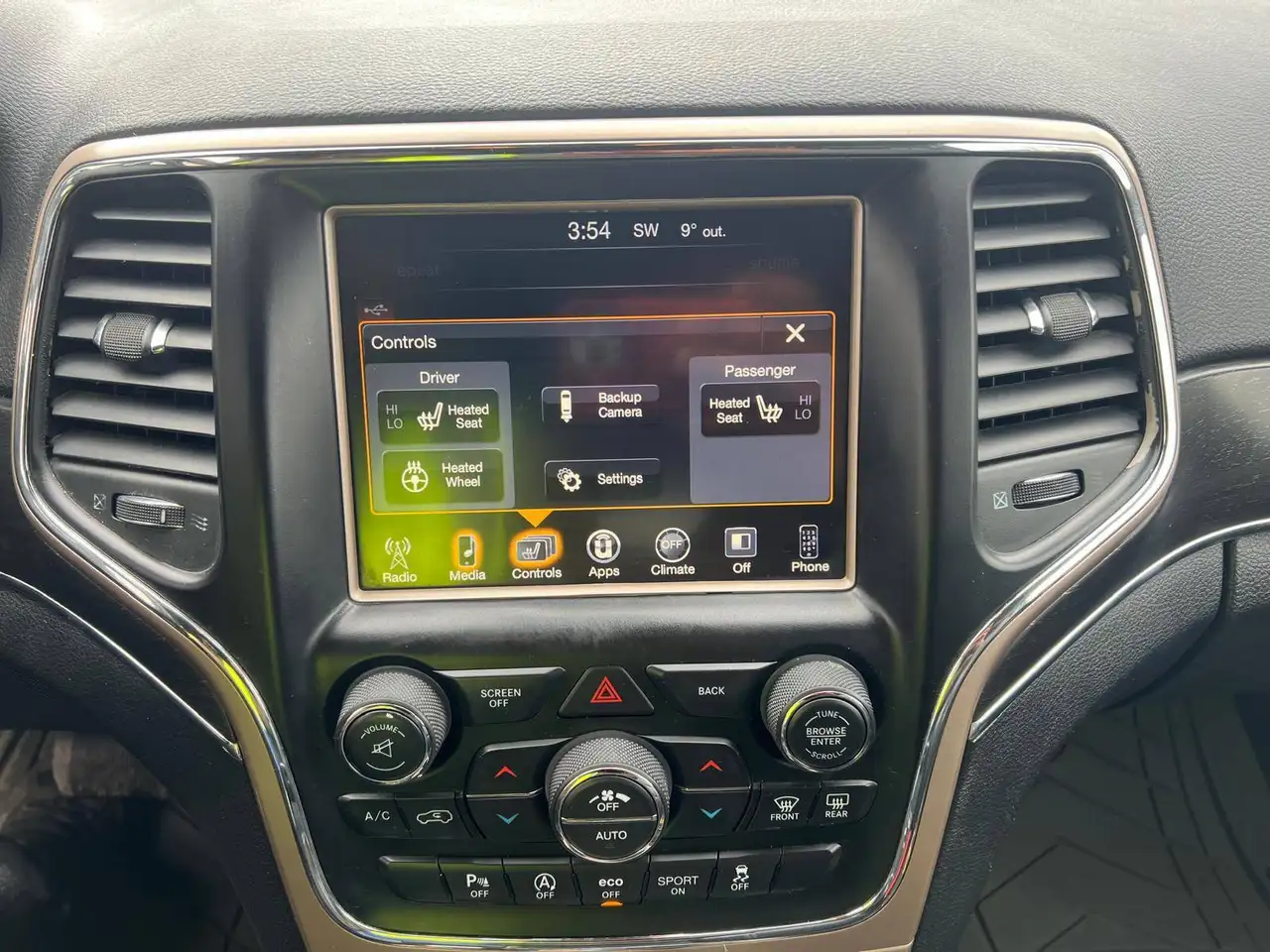 Jeep Grand Cherokee снимка Jeep Grand Cherokee