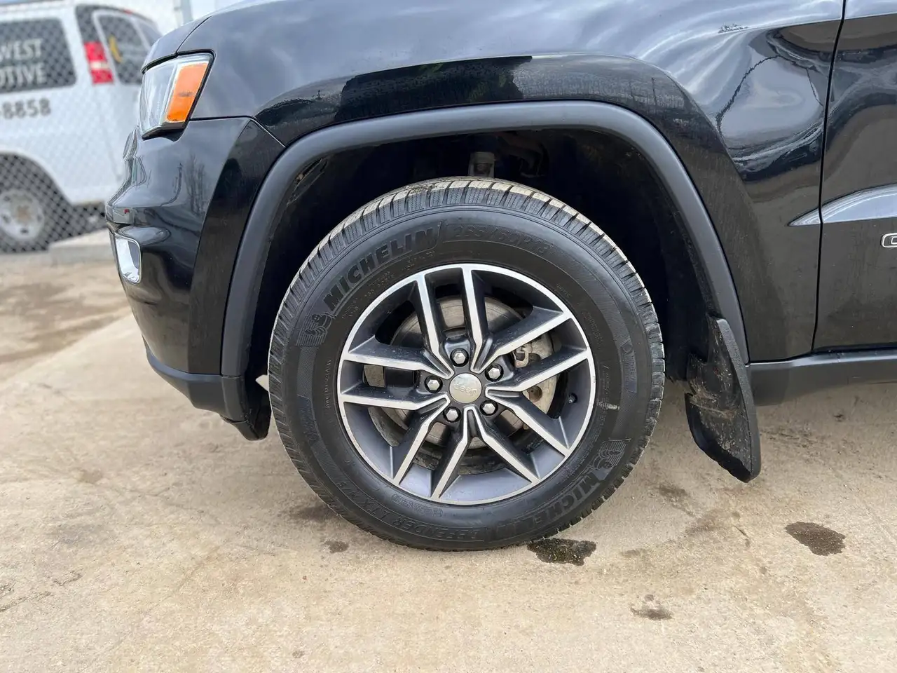 Jeep Grand Cherokee снимка Jeep Grand Cherokee