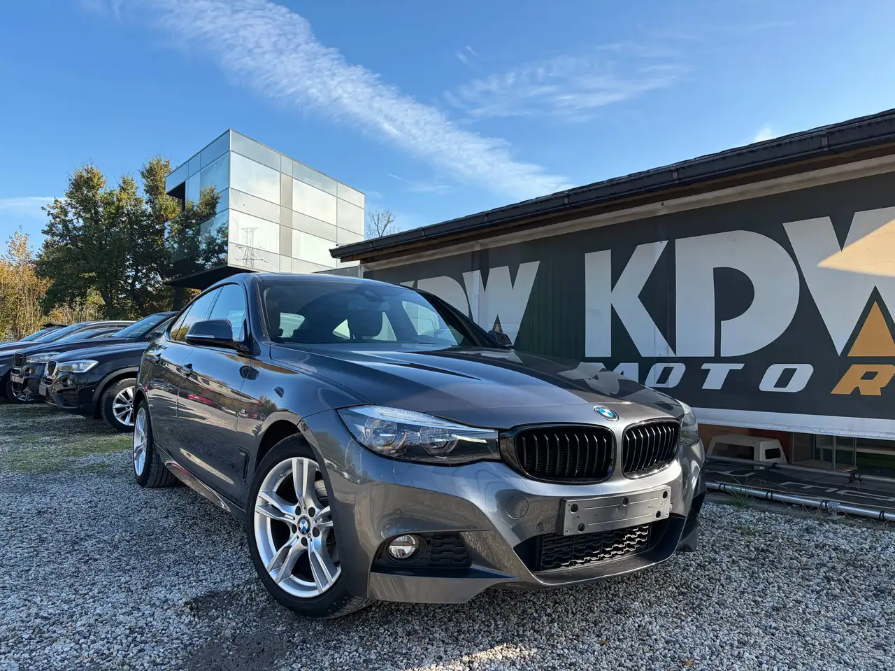 BMW 320