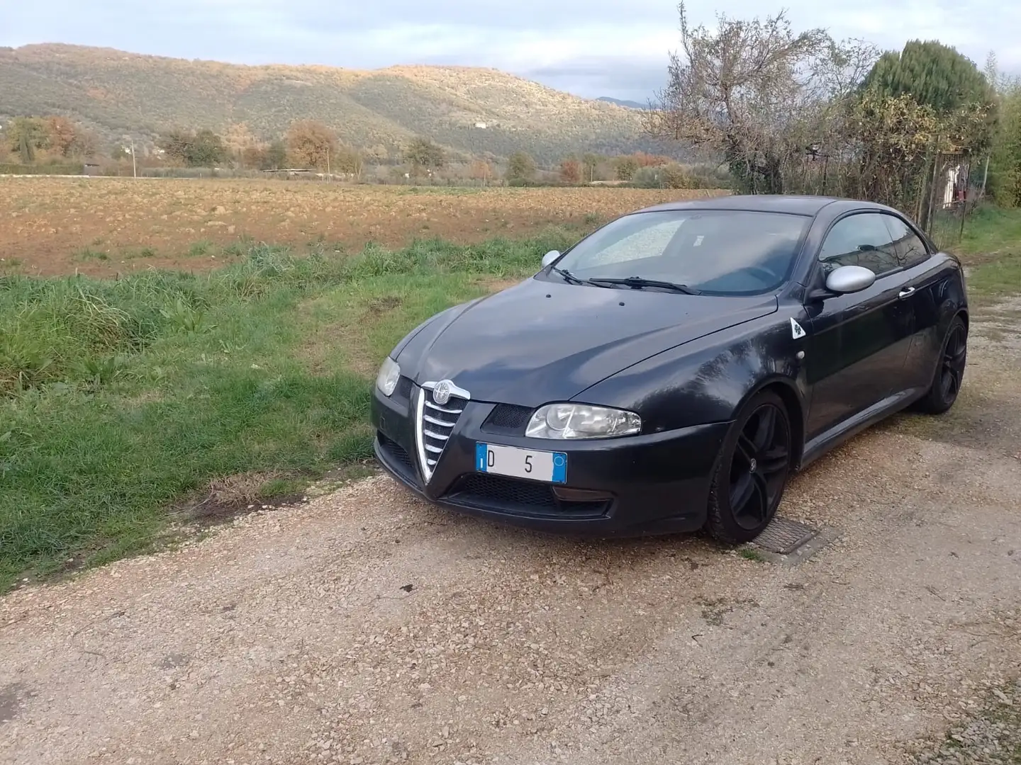 Alfa Romeo GT 1.9 jtd mjt Distinctive - 1