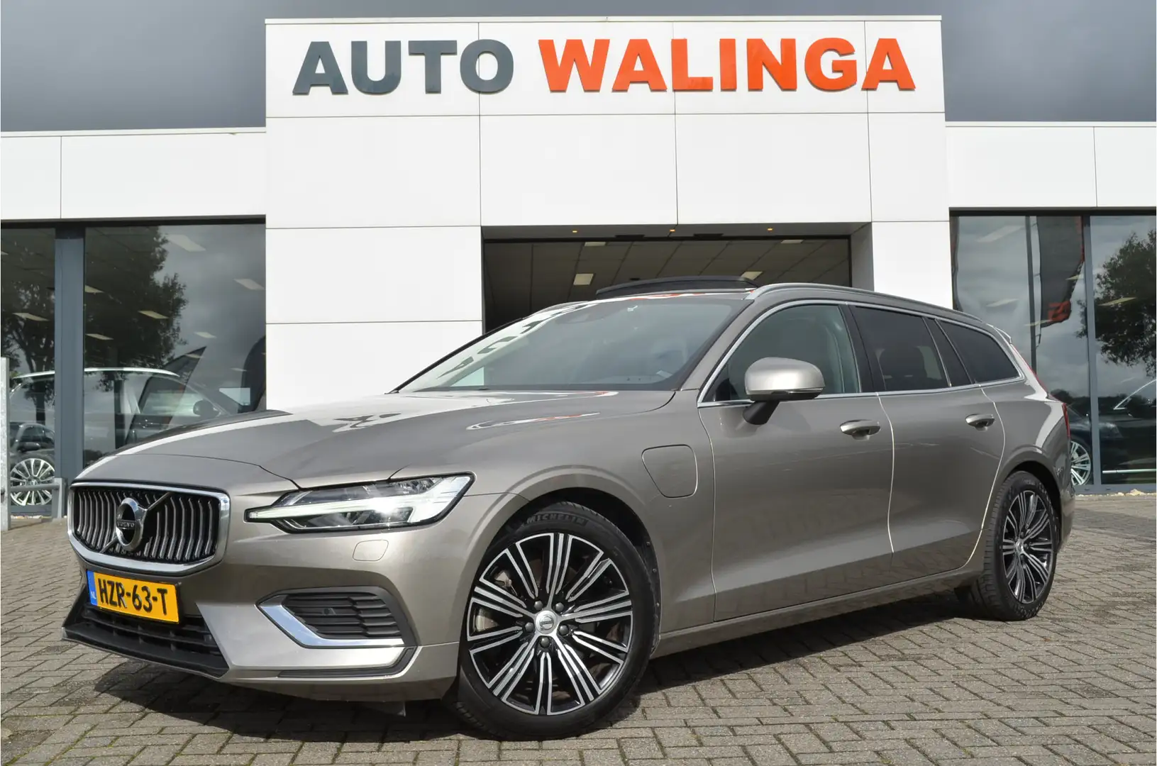 Volvo V60 2.0 T6 Hybride AWD Pano | Harman Kardon | Memory s Gris - 1