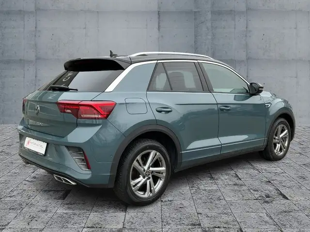 Volkswagen T-Roc view 6