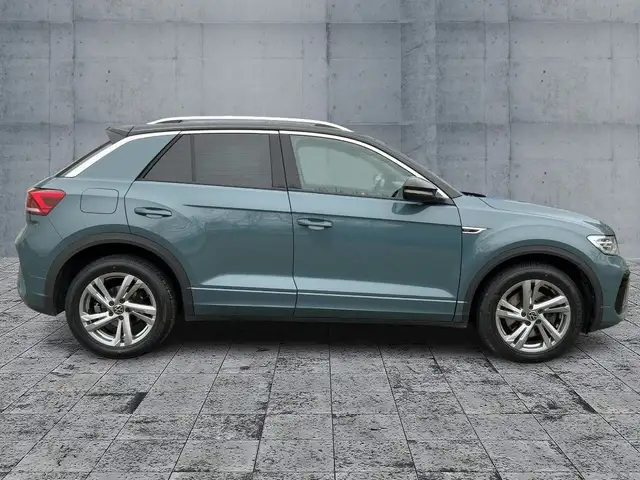 Volkswagen T-Roc view 7