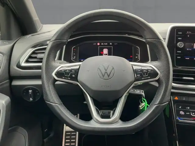Volkswagen T-Roc view 10
