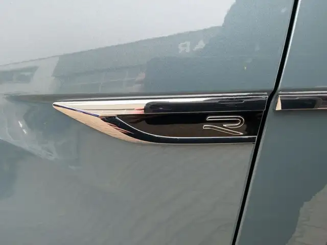 Volkswagen T-Roc view 15