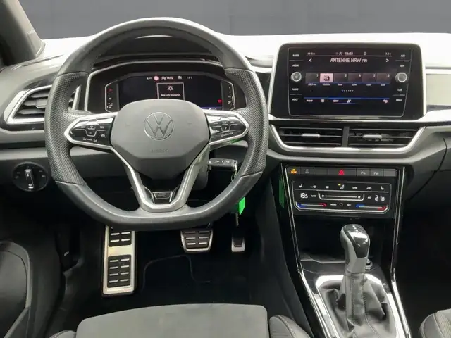 Volkswagen T-Roc view 9
