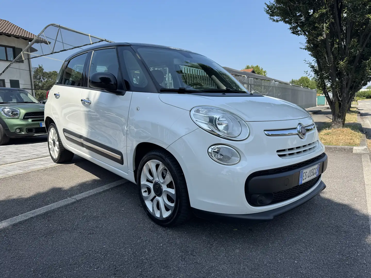 Fiat 500L 1.6 mjt Lounge 105cv Wit - 1