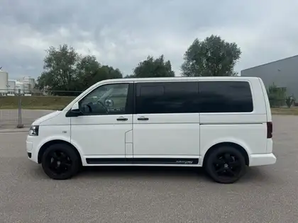 Annonce voiture d'occasion Volkswagen T5 Multivan - CARADIZE