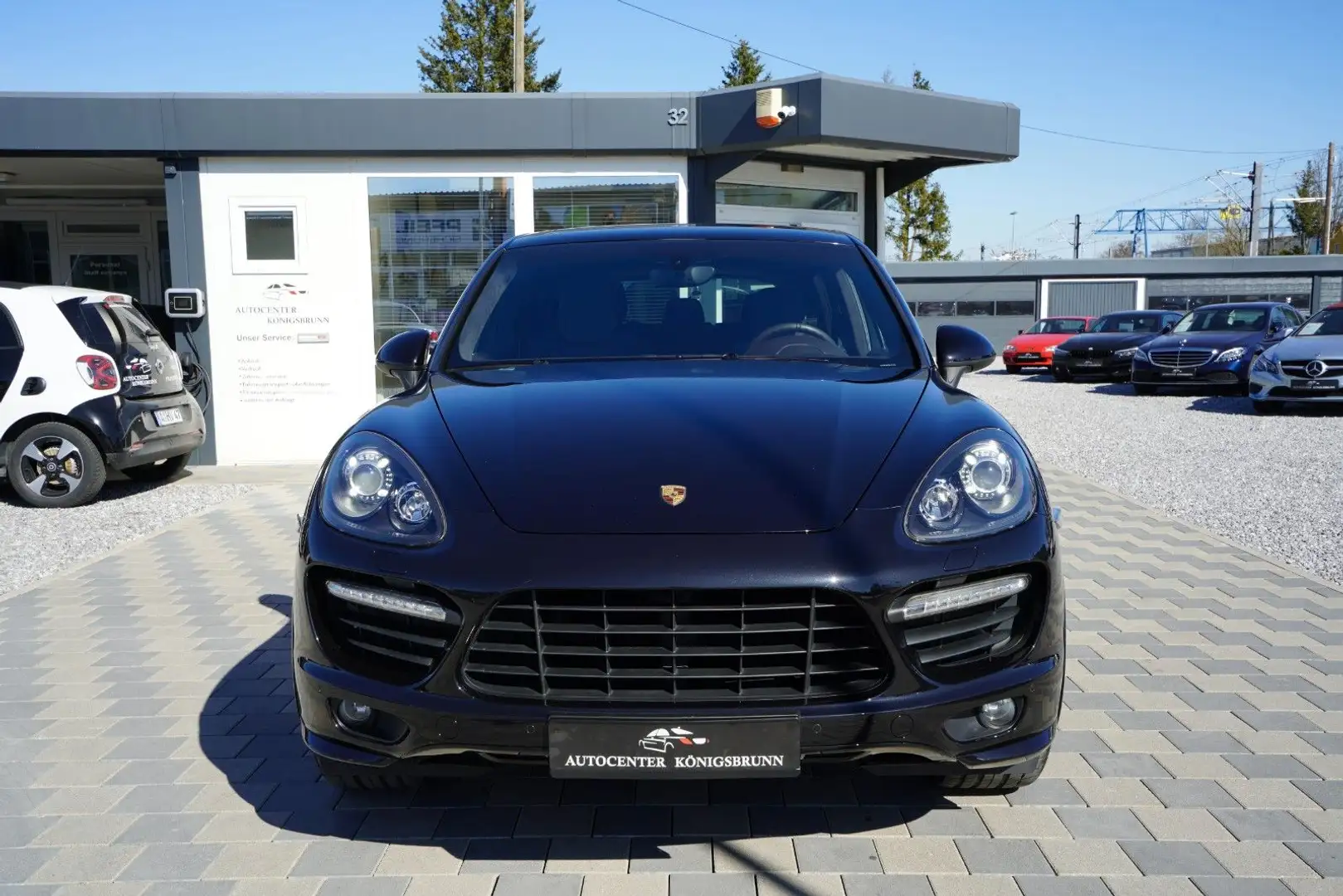 Porsche Cayenne GTS 4.8*Approved*Kamera*AHK*Luft*Pano* Schwarz - 2