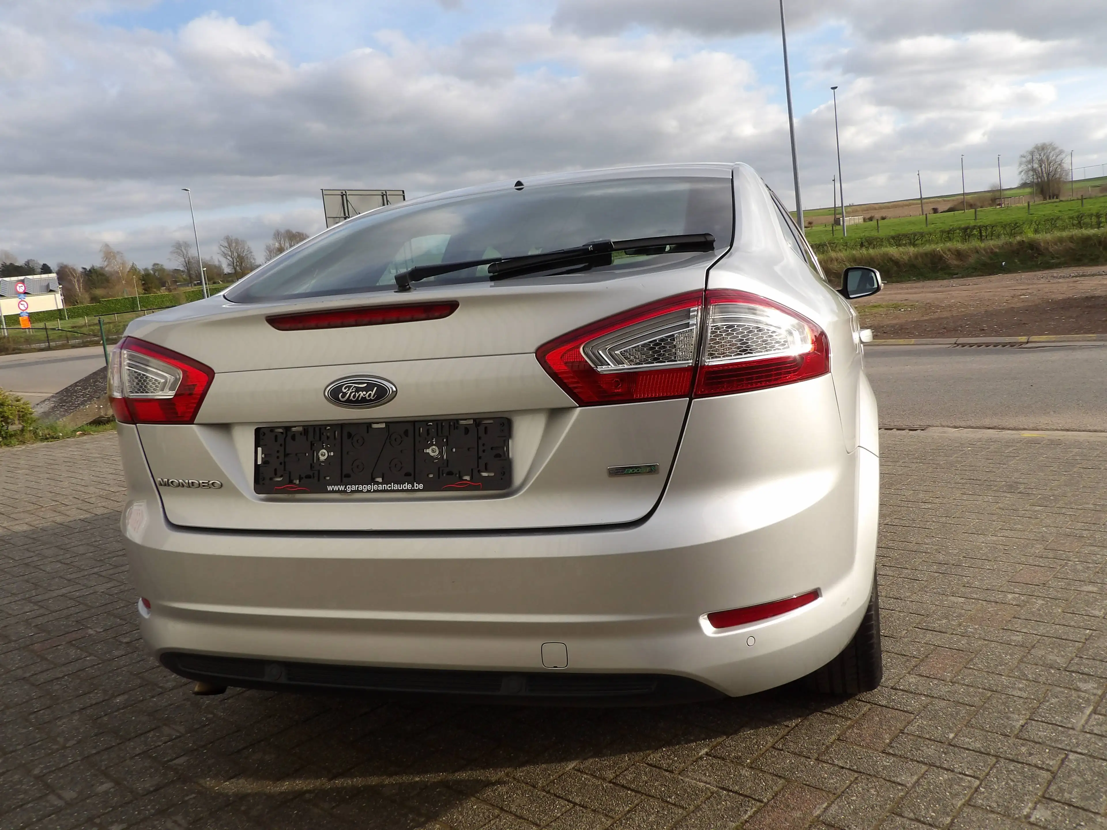 Ford Mondeo Mondeo 1.6 Turbo ECOboost — photo 3