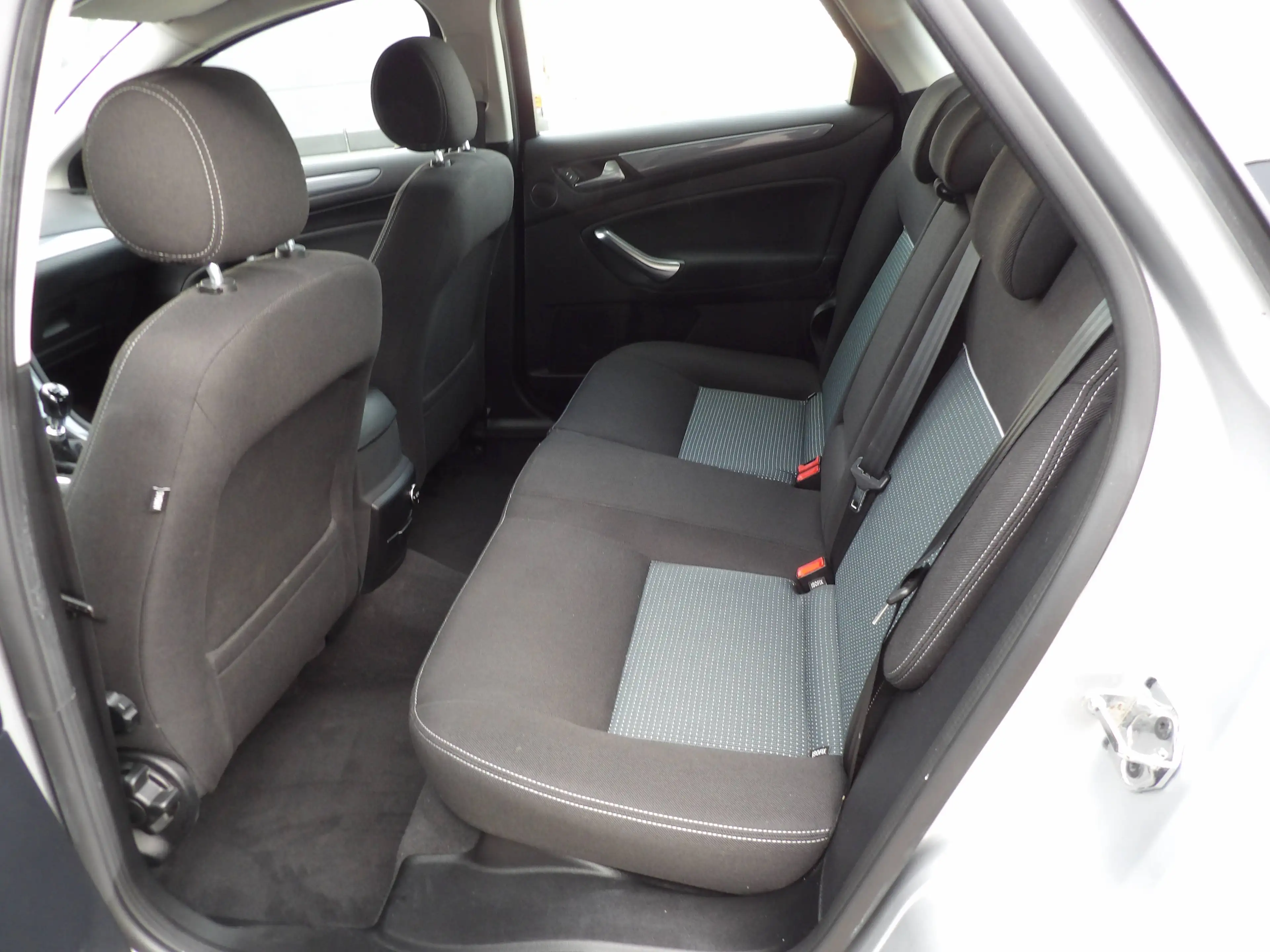 Ford Mondeo Mondeo 1.6 Turbo ECOboost — photo 8