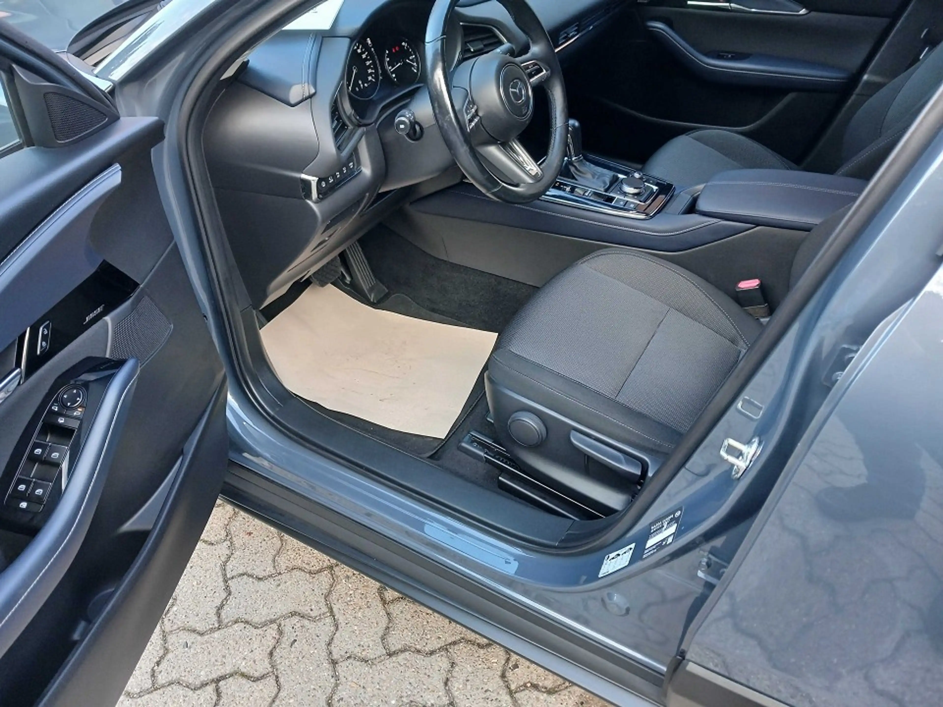 Mazda CX-30 SKYACTIV-X 2.0 M Hybrid — photo 8