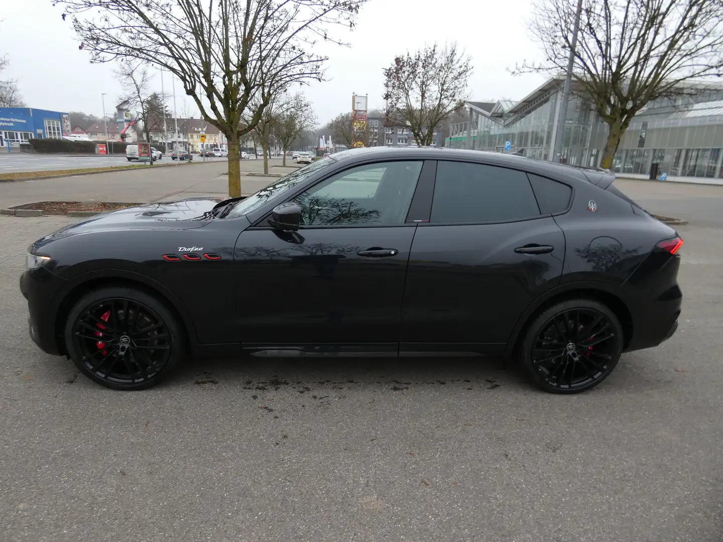 Maserati Levante Trofeo Q4 Schwarz - 2