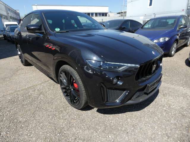 Imagine Maserati Levante Trofeo Q4