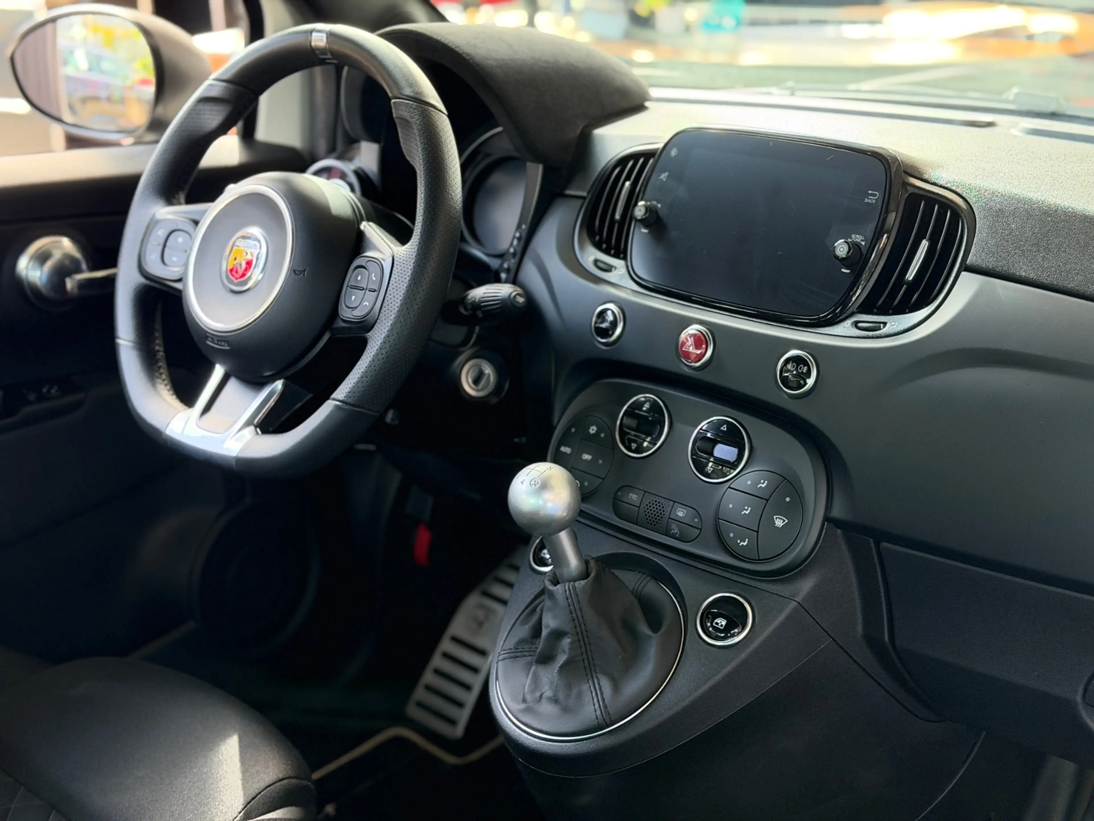 Abarth 695 1.4 T-Jet BEATS NAVI ALU — photo 9