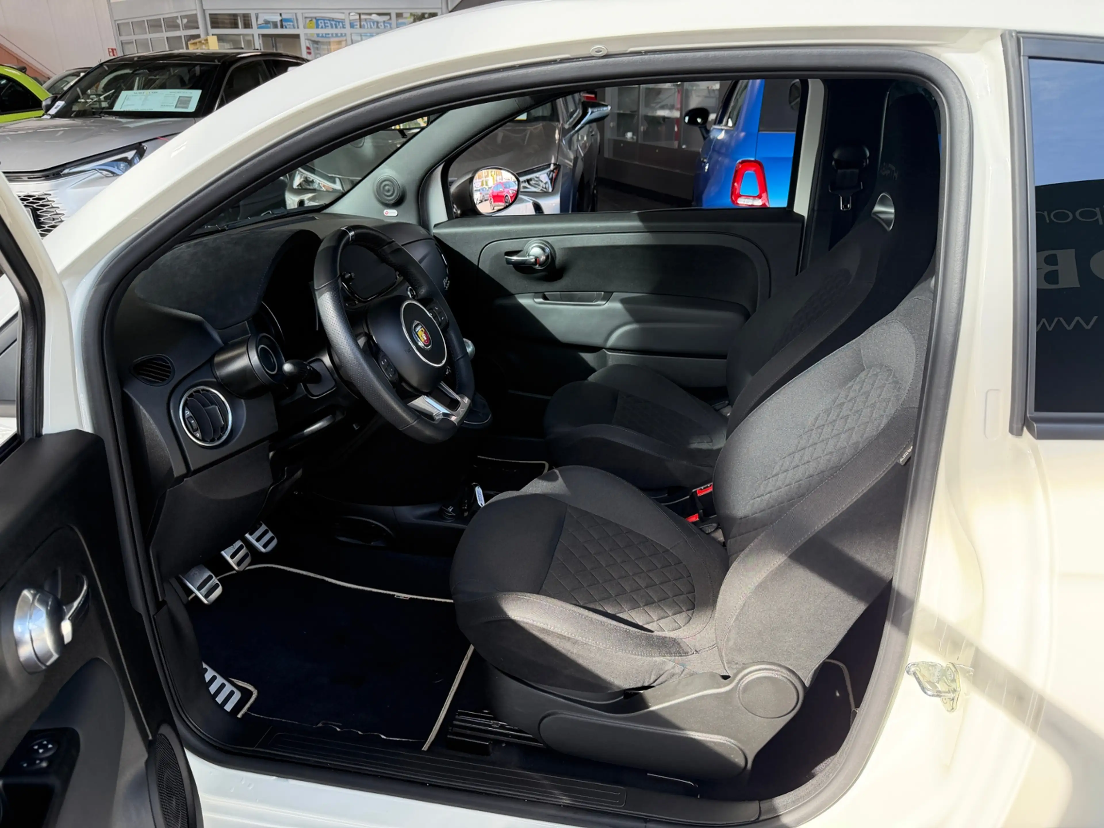 Abarth 695 1.4 T-Jet BEATS NAVI ALU — photo 12