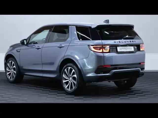 Land Rover Discovery Sport view 7