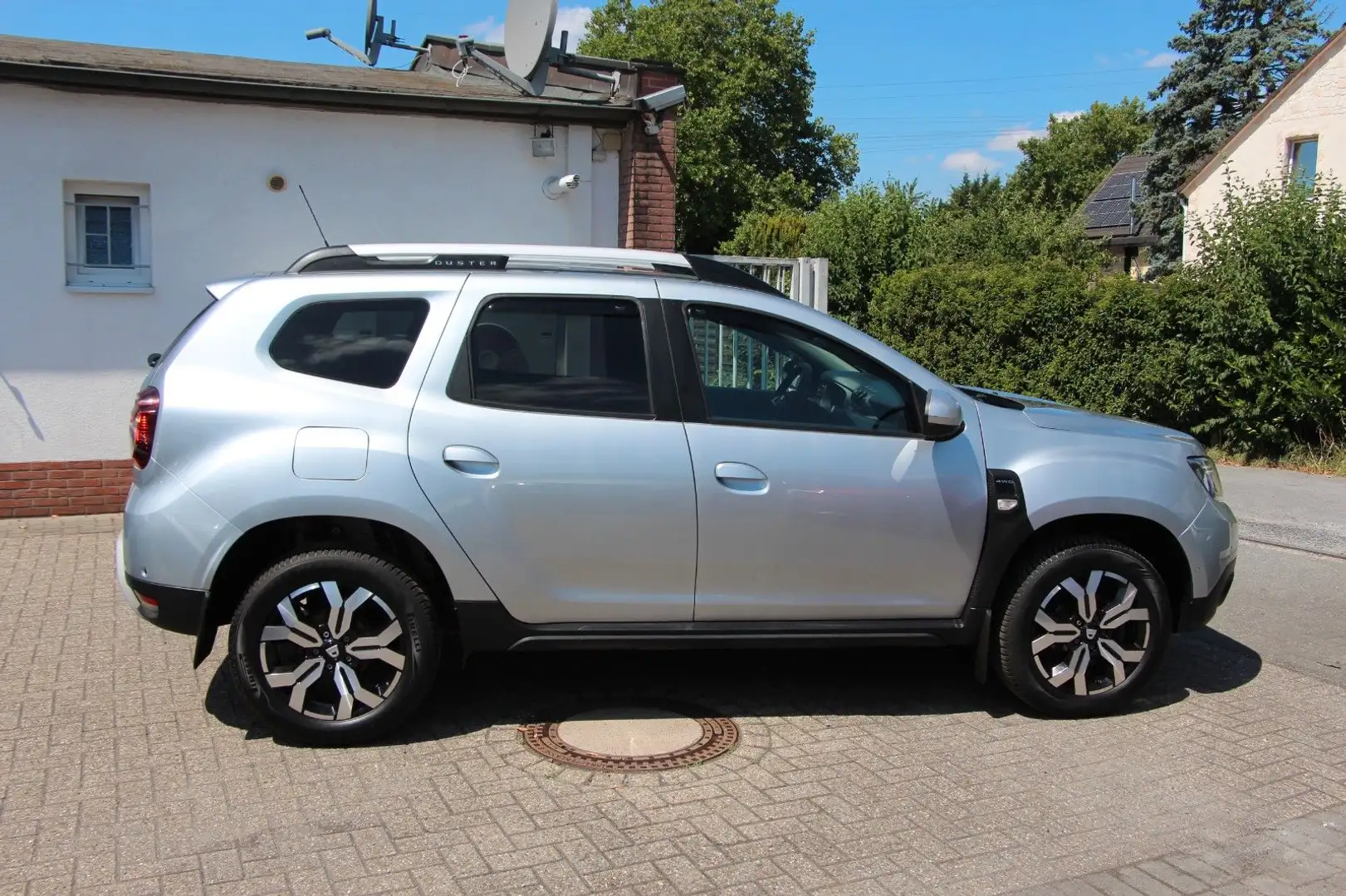 Dacia Duster TCe 150 4WD Prestige NAVI*PDC*EU6*/68648 Silber - 2
