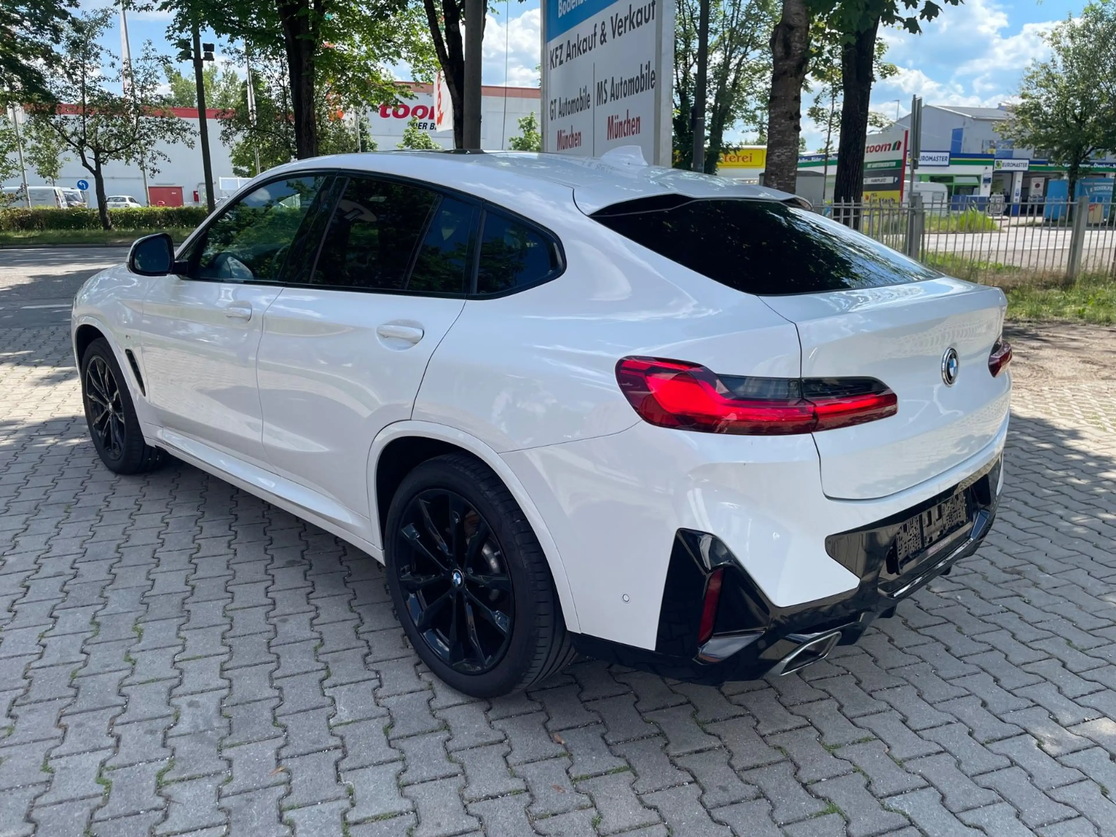 BMW X4 30d M-Sport*Laser*Panorama*Keyless*HuD* 360° — photo 3