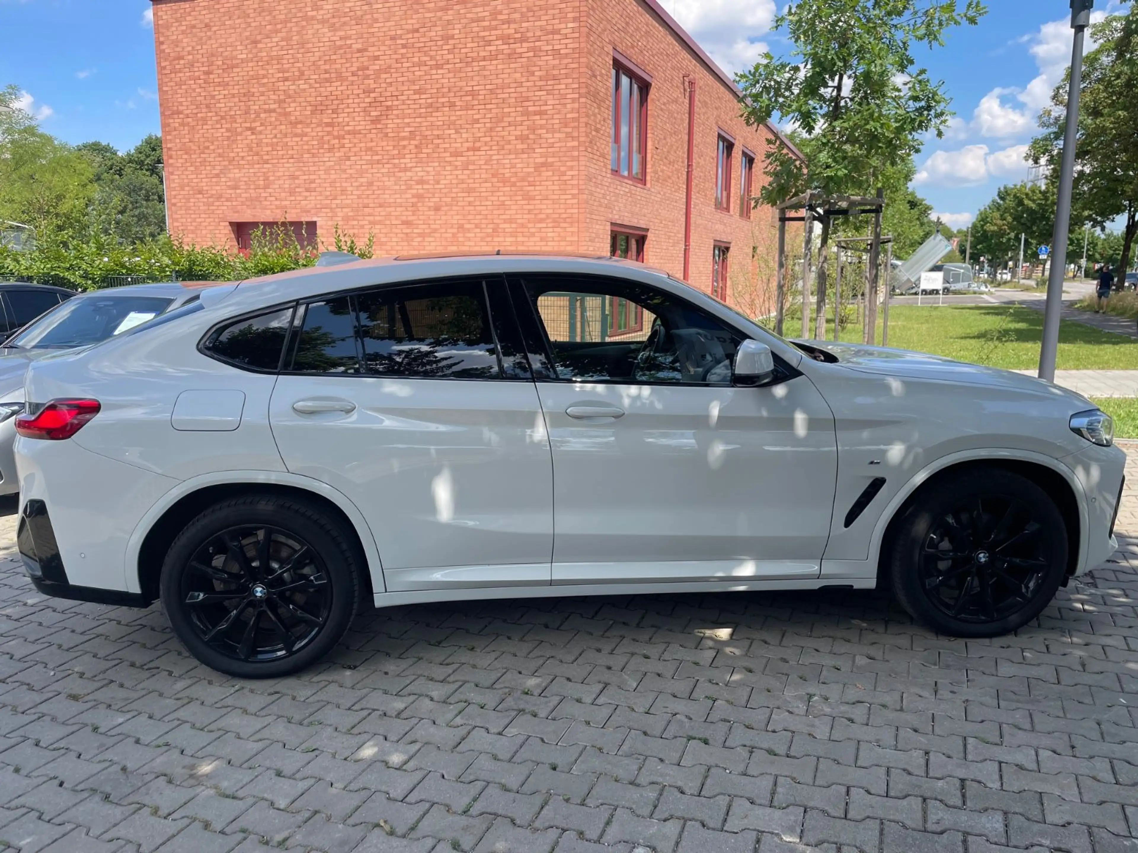 BMW X4 30d M-Sport*Laser*Panorama*Keyless*HuD* 360° — photo 6