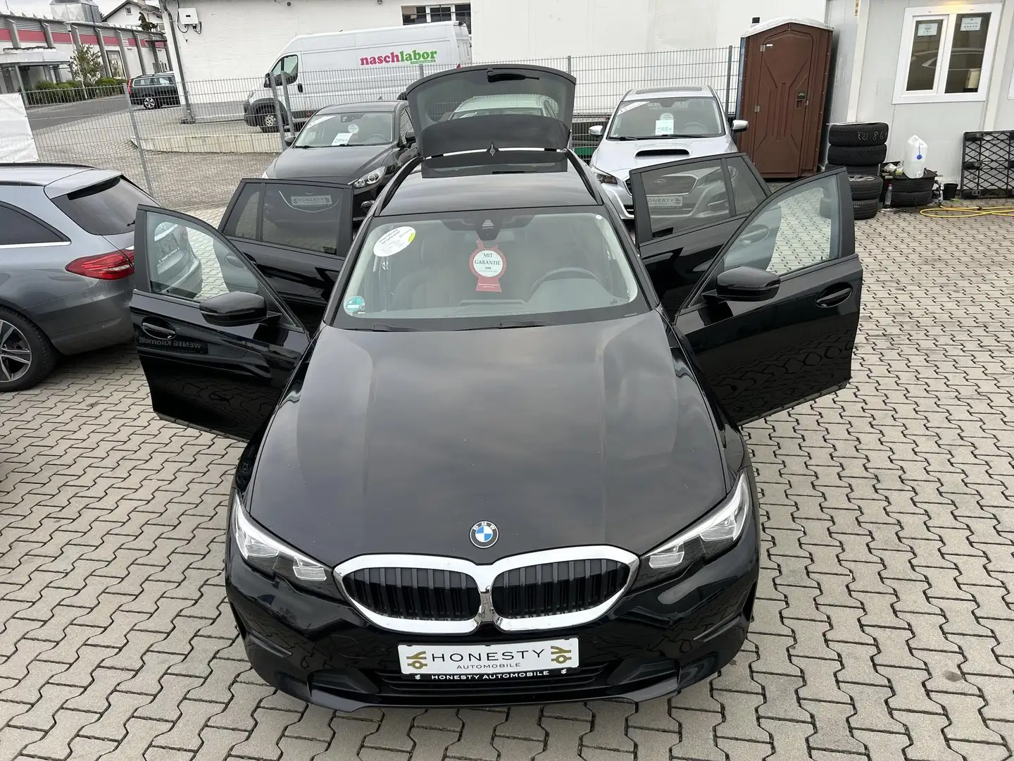 BMW Touring 3er - 318 d Mild Hybrid Advantage*SERVI... Schwarz - 2