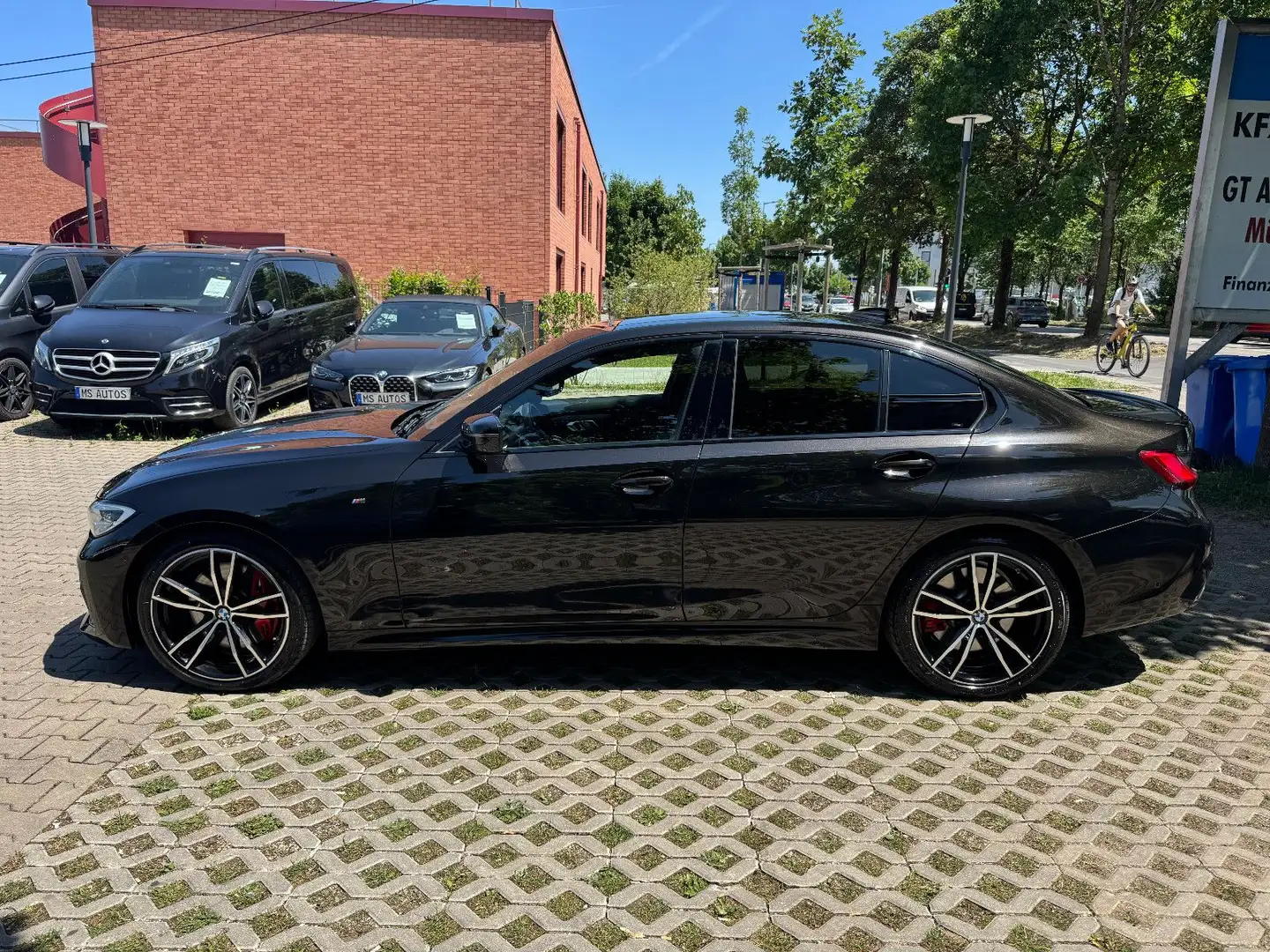 BMW M340d XDri*MSport*Glass.Dach*360°*Head Up*Laserl Noir - 2