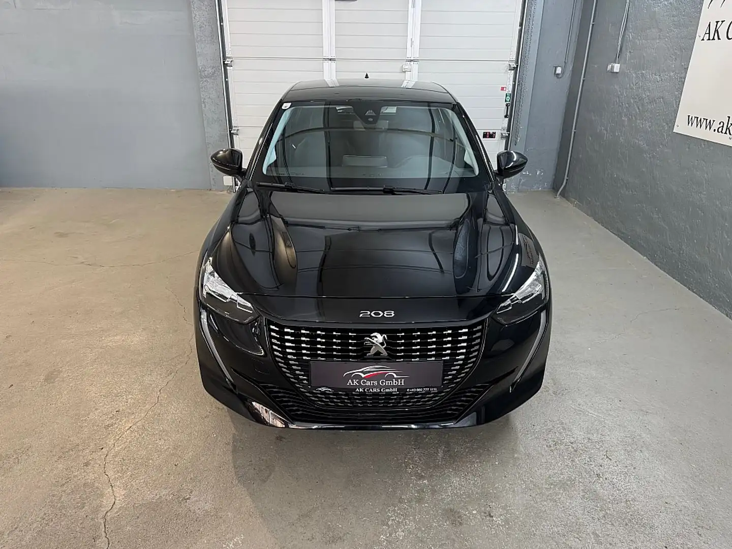 Peugeot 208 Automatik*Navi* Keyless*Drive Mode*Schaltwimppen* Schwarz - 2