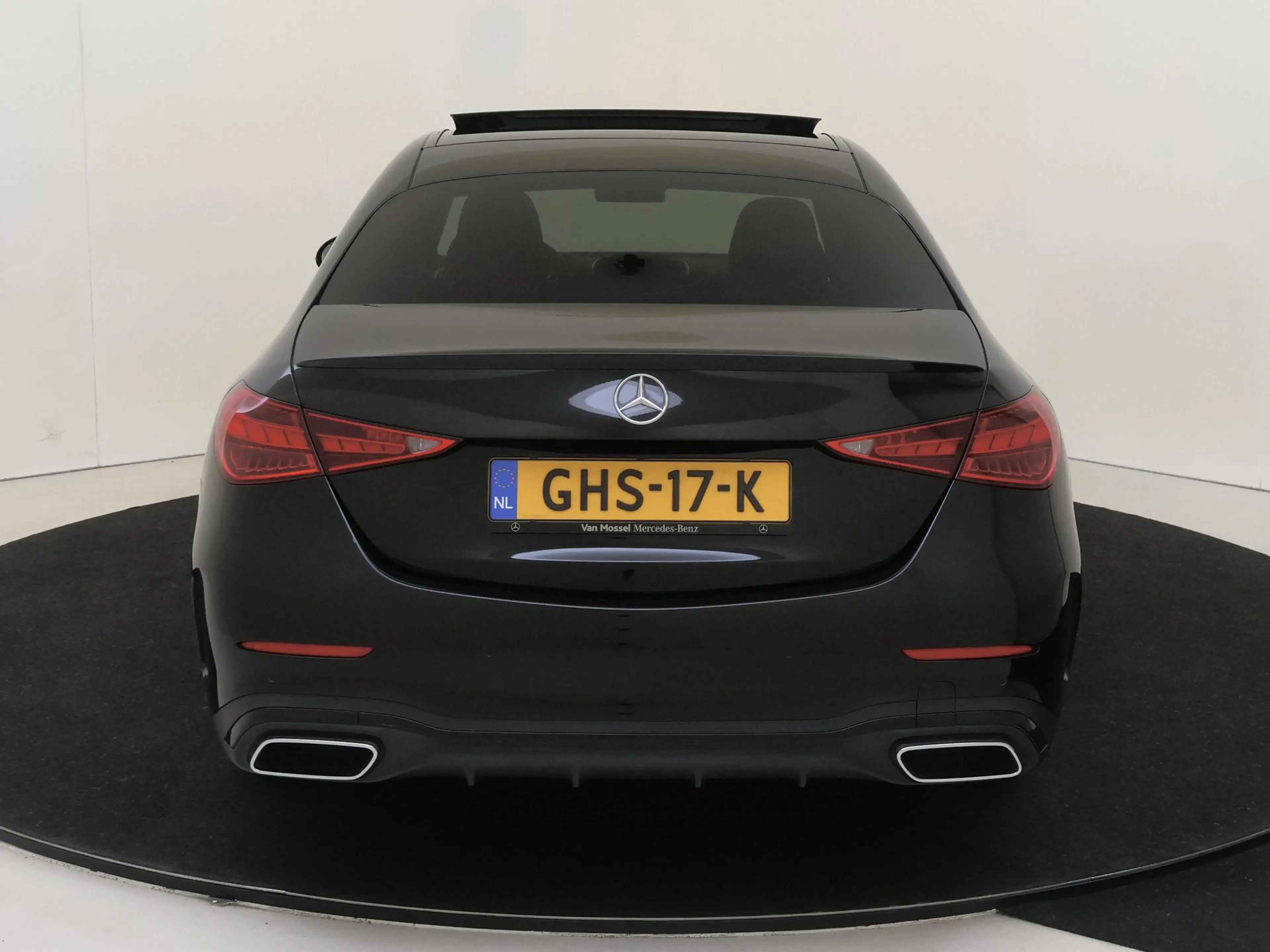 Mercedes-Benz C 300 e AMG Line Limited /Panoramadak /Memory /HUD /360 — photo 7