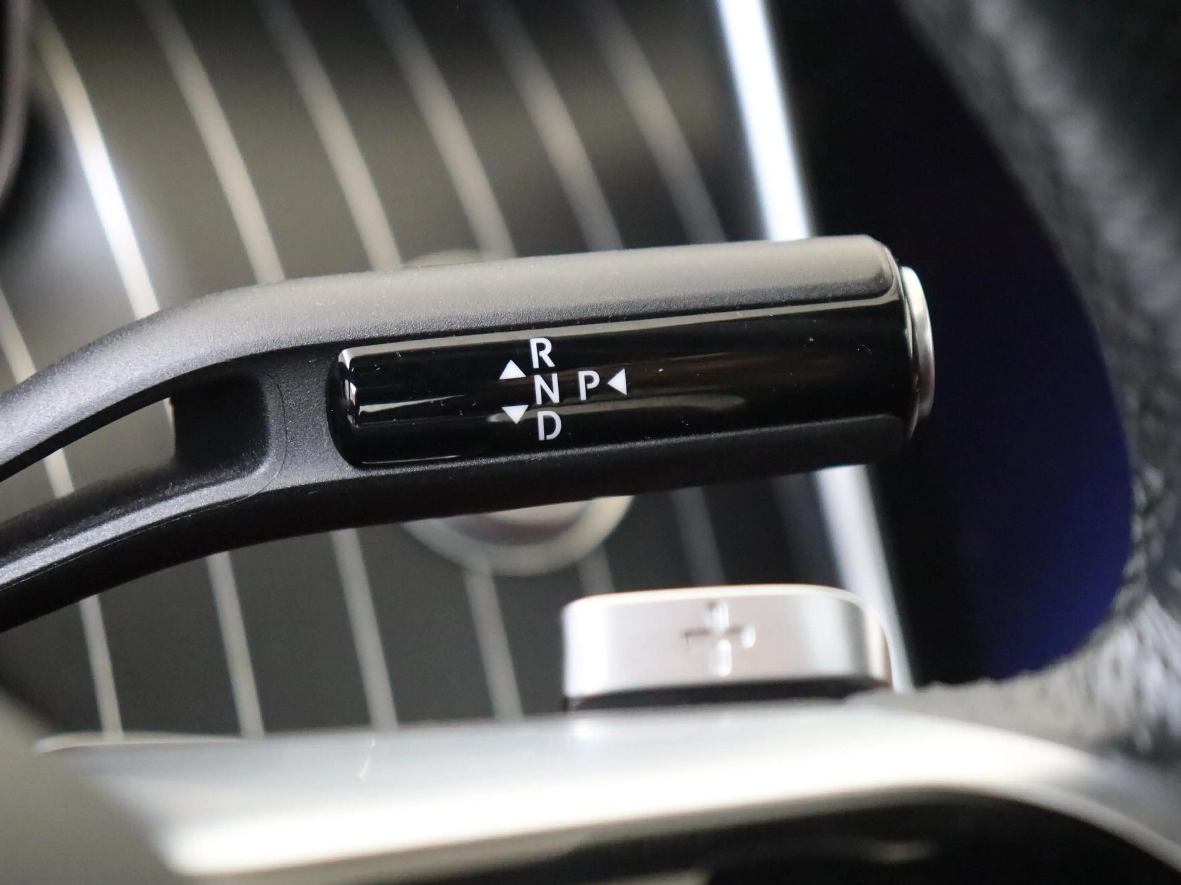 Mercedes-Benz C 300 e AMG Line Limited /Panoramadak /Memory /HUD /360 — photo 14