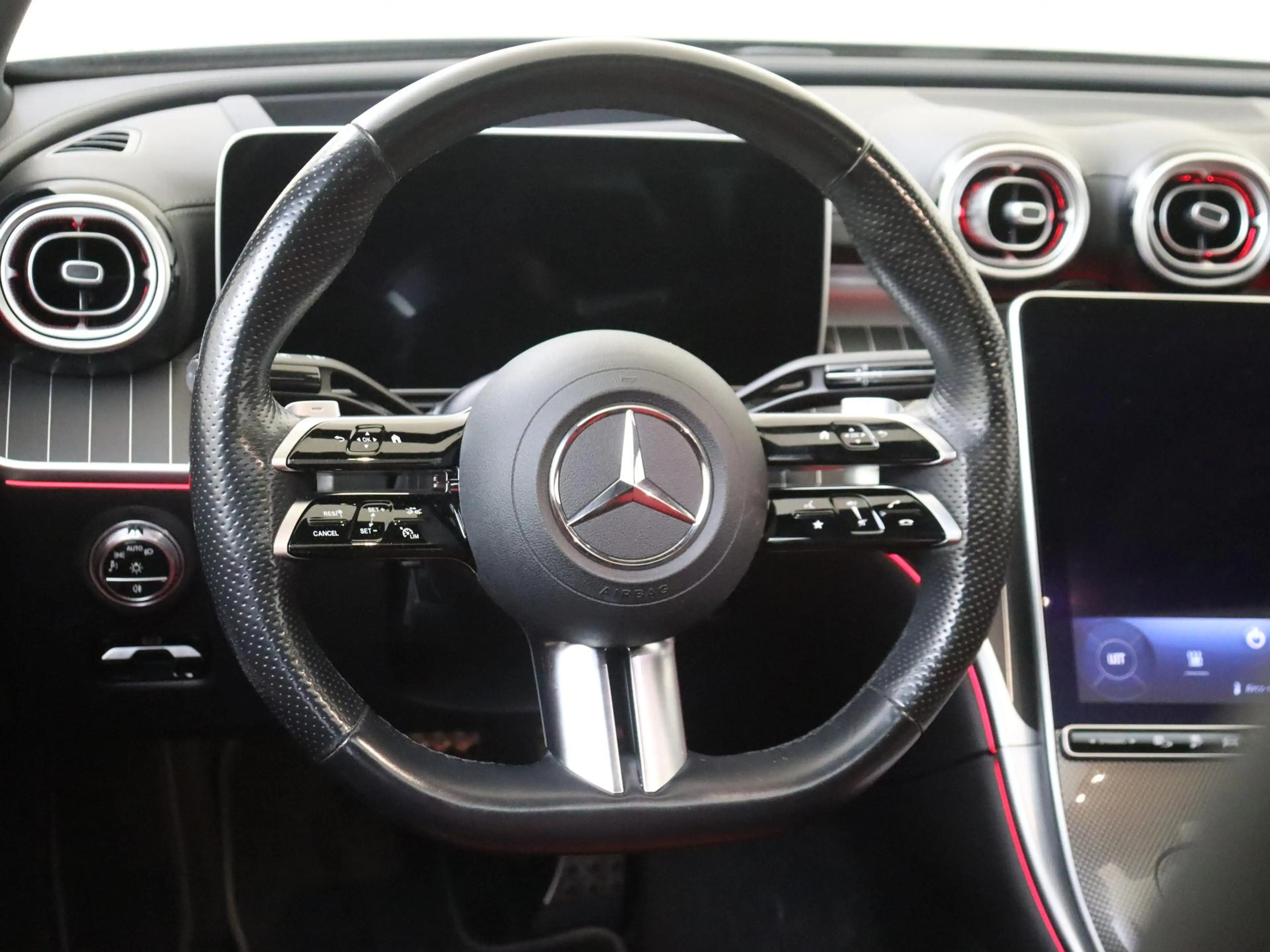 Mercedes-Benz C 300 e AMG Line Limited /Panoramadak /Memory /HUD /360 — photo 10