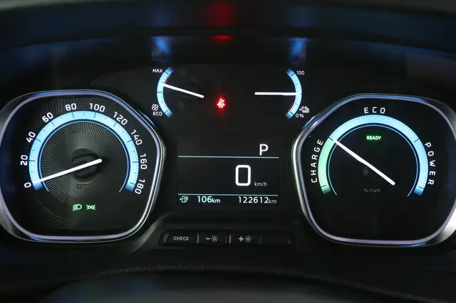 Peugeot E-Expert view 15