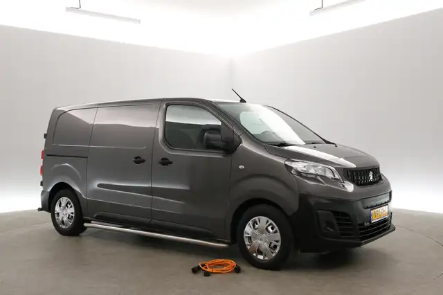 Peugeot E-Expert view 6