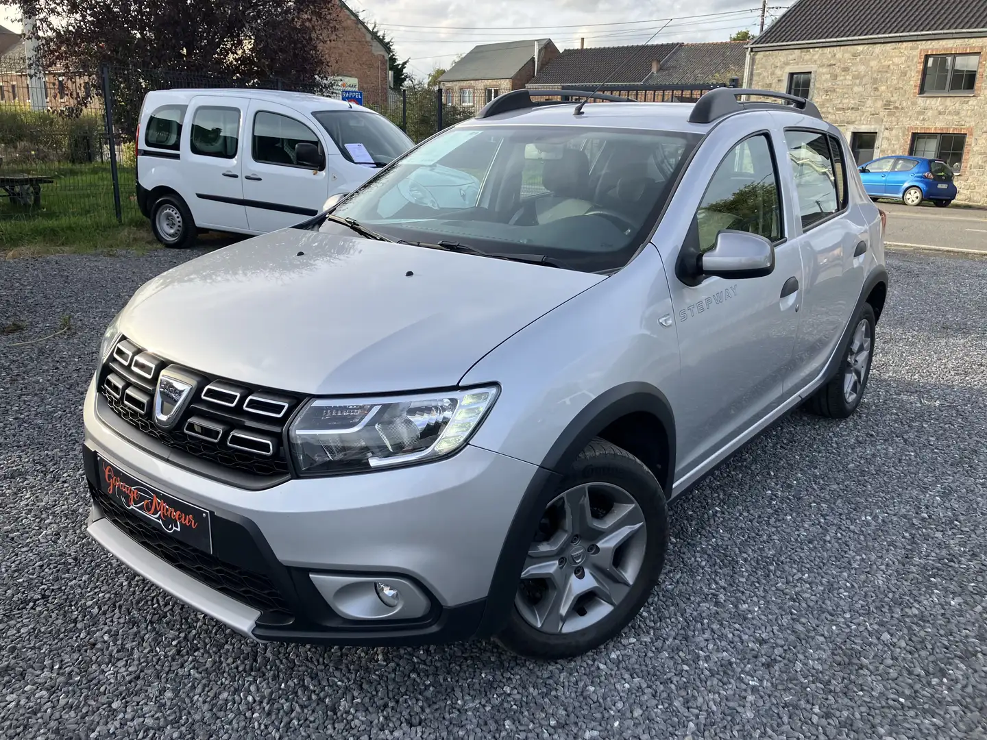 Dacia Sandero Sandero Stepway 0.9 TCe**revise et garanti 1 an** Gris - 1