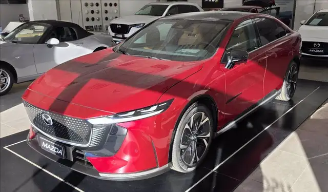 Mazda 6 e 8.8 kWh Standard Range Takumi Plus