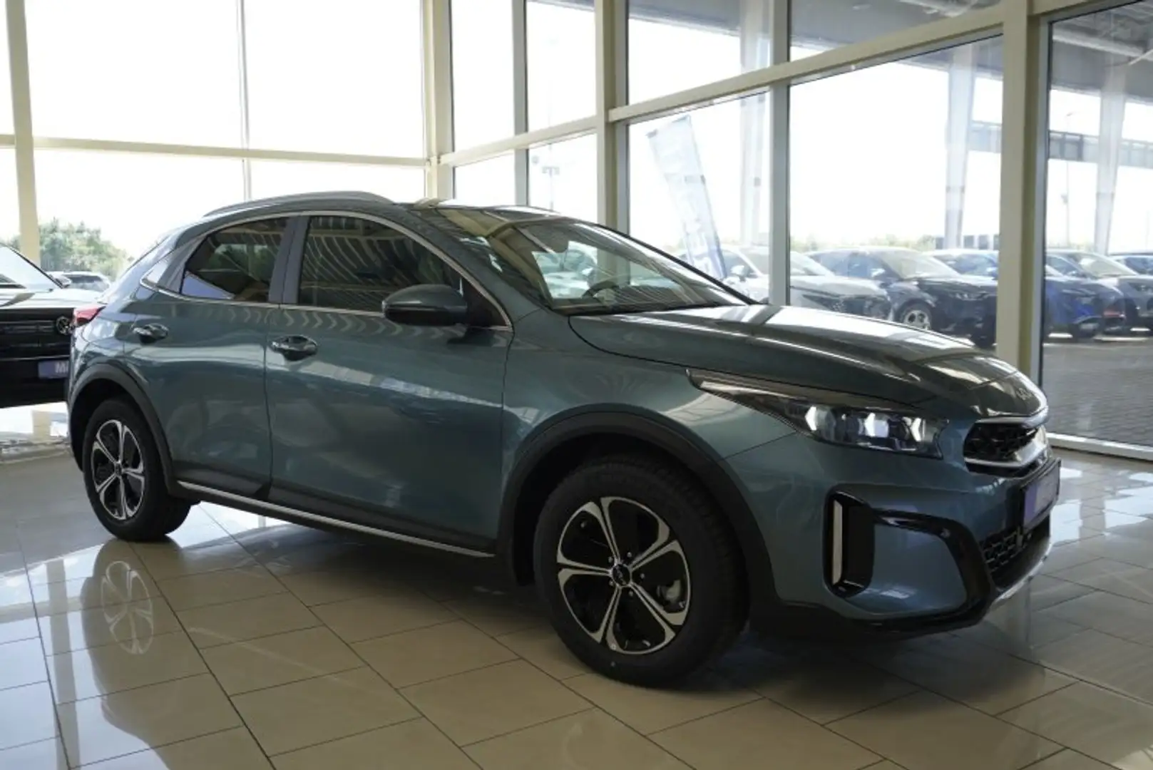Kia XCeed 1.6GDI Plug-in Hybrid ACC/Kamera/Keyless/Winterp. Grau - 2